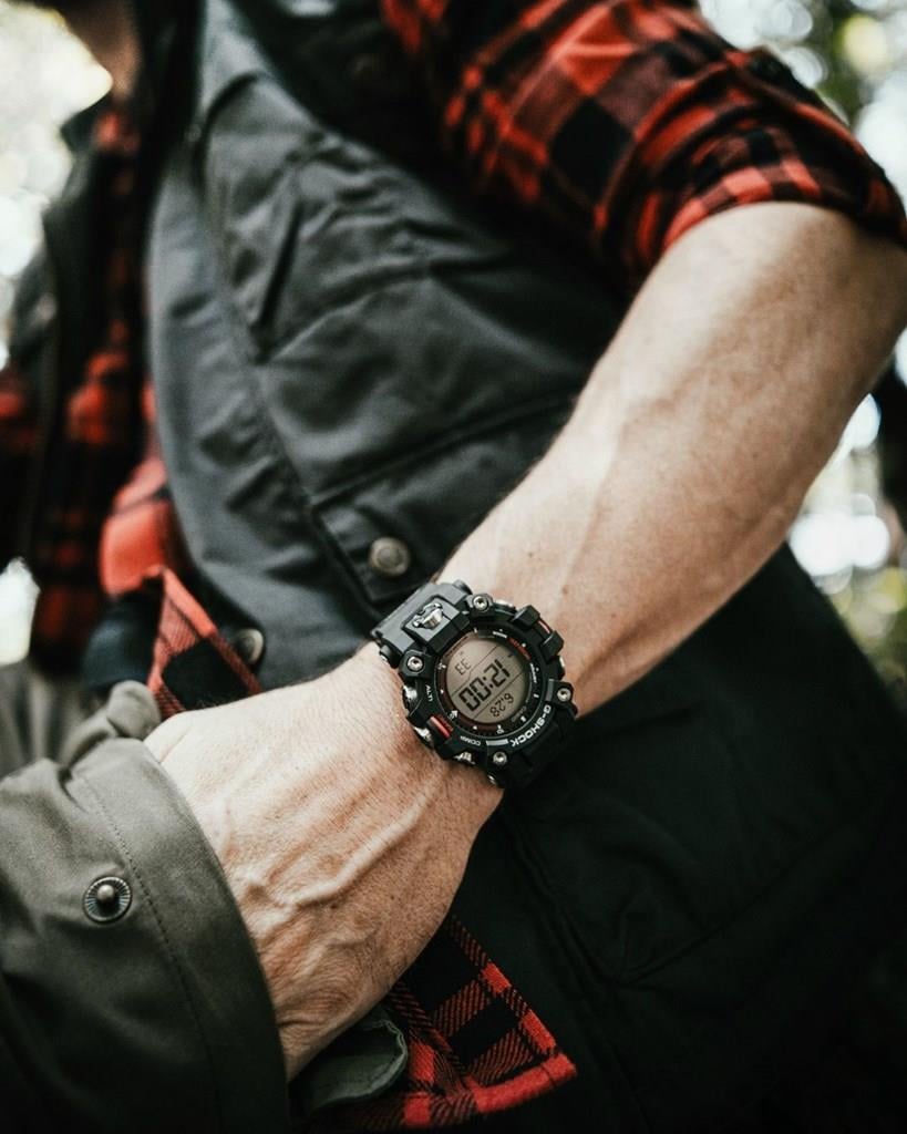 CASIO GW-9500-1DR ERKEK KOL SAATİ