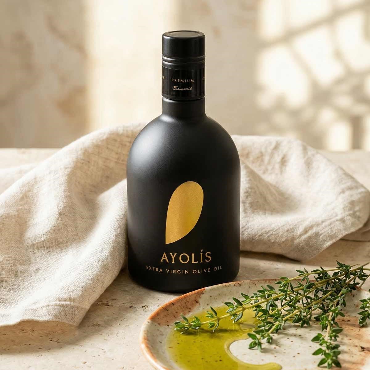Ayolis Premium Gurme Memecik Ödüllü Yüksek Polifenollü Erken Hasat Soğuk Sıkım Natürel Sızma Zeytinyağı 500 Ml
