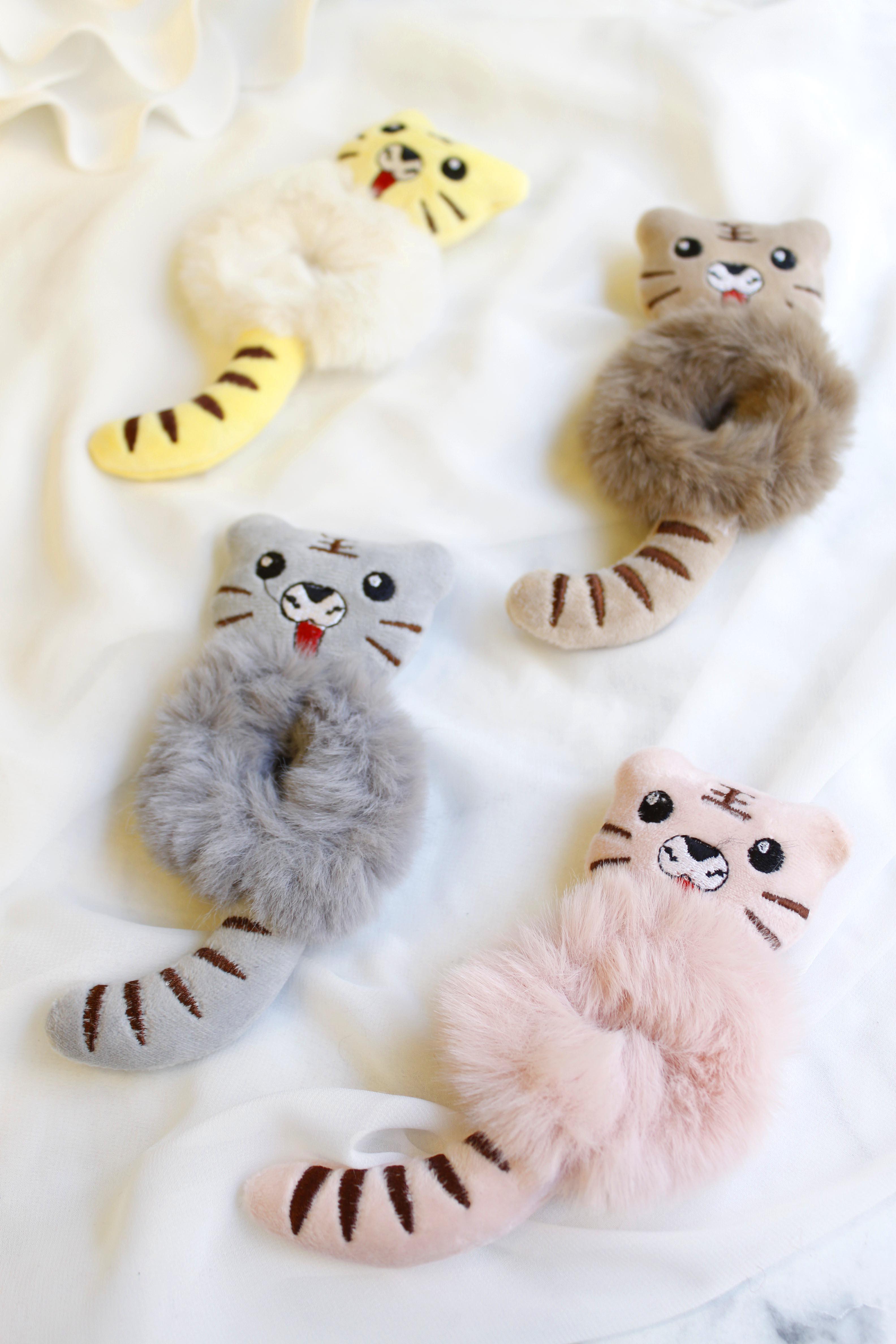 12'li Peluş Kedi Lastik Toka - ÇOK RENKLİ
