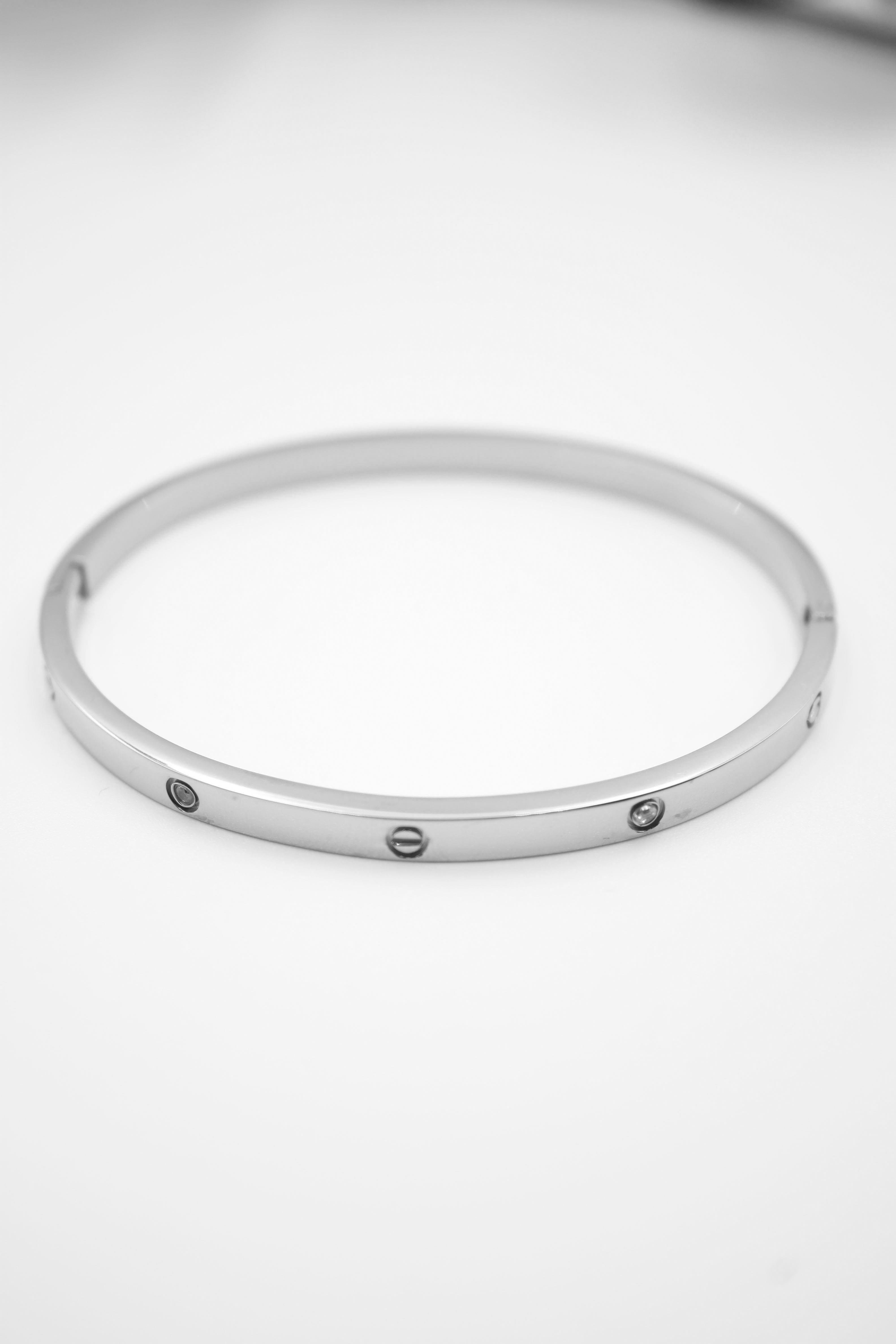 CRT Model İnce Taşlı Çelik Bilezik (60mm) - Gümüş