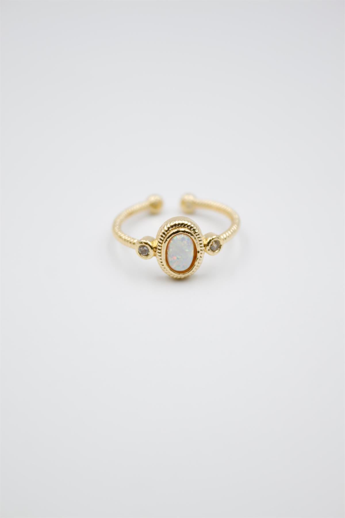 Oval Opal Taşlı Yüzük - Beyaz