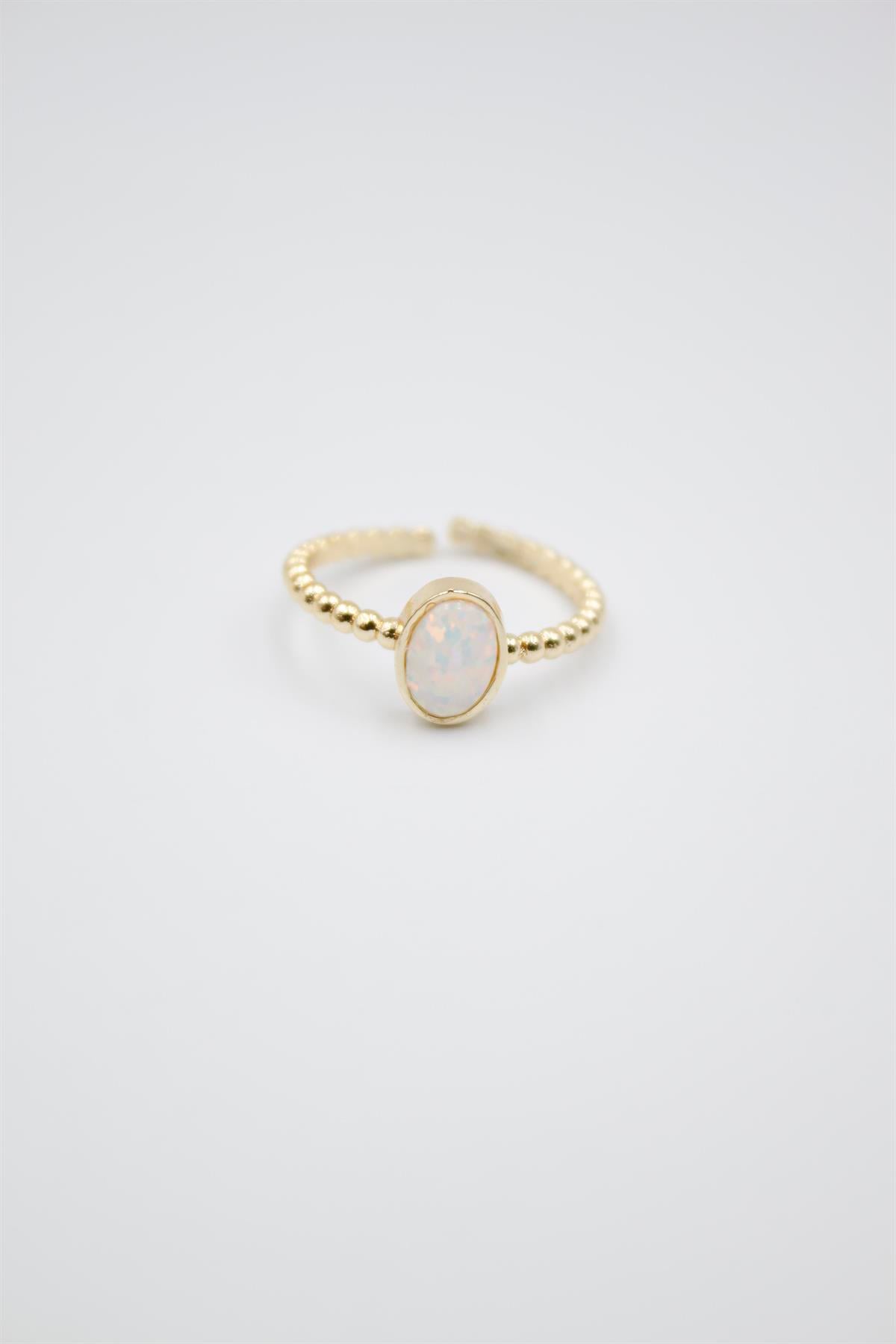 Oval Opal Taşlı Yüzük - Beyaz