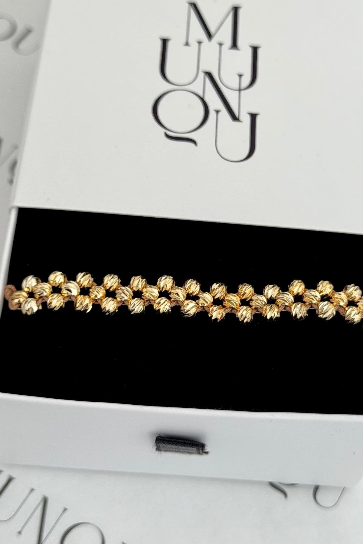 Gold A.K. Dorika Bej İpli Bileklik