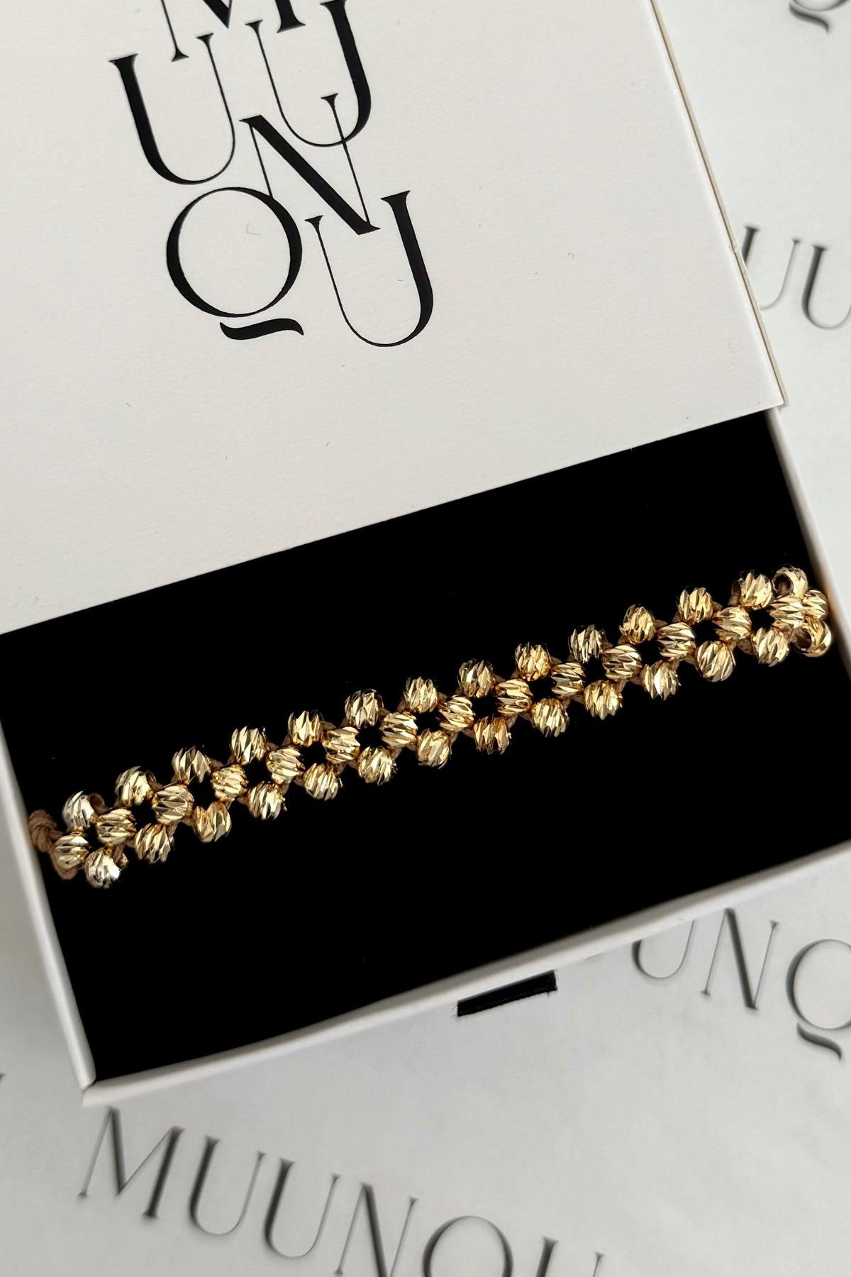 Gold A.K. Dorika Bej İpli Bileklik