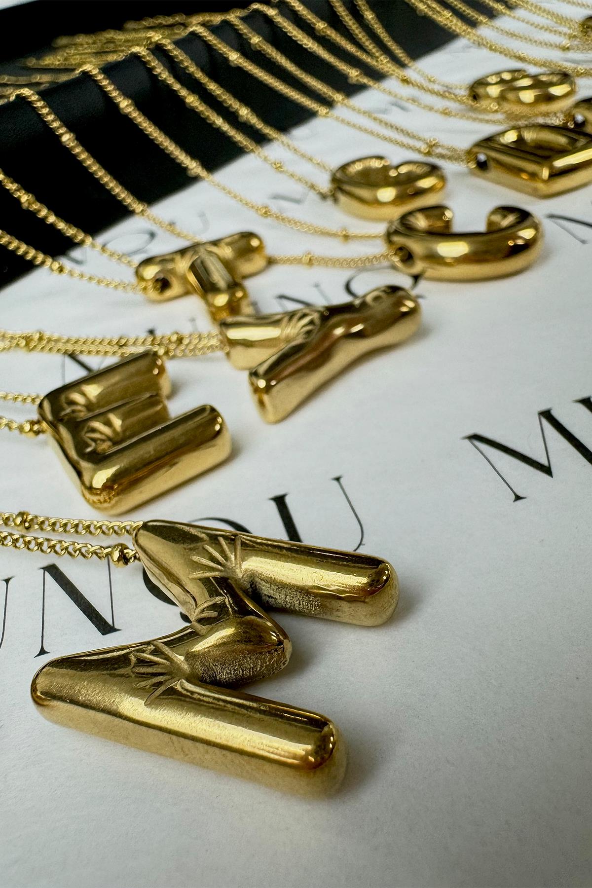 Gold Balon Harf Kolye