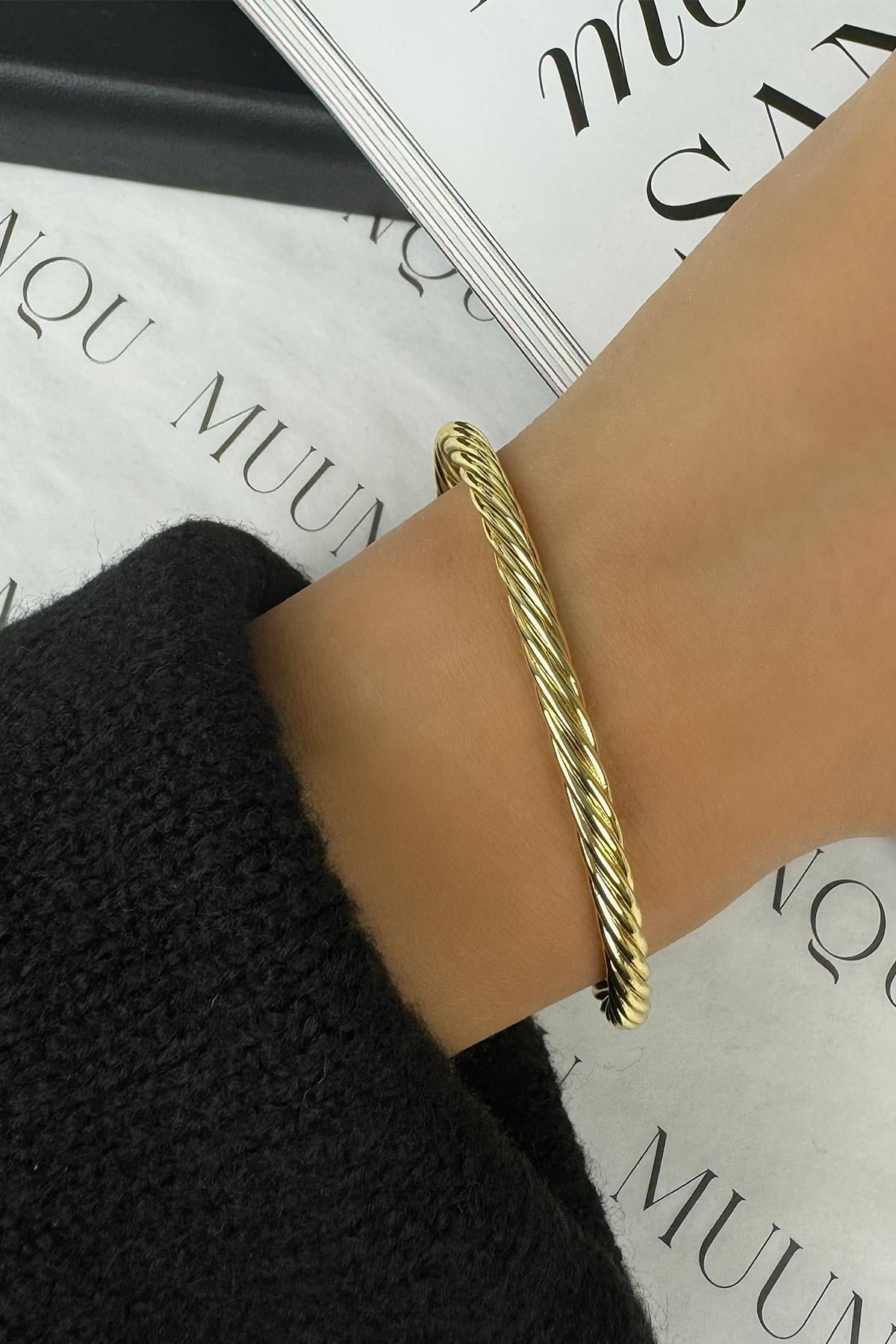 Gold Burgu Kelepçe