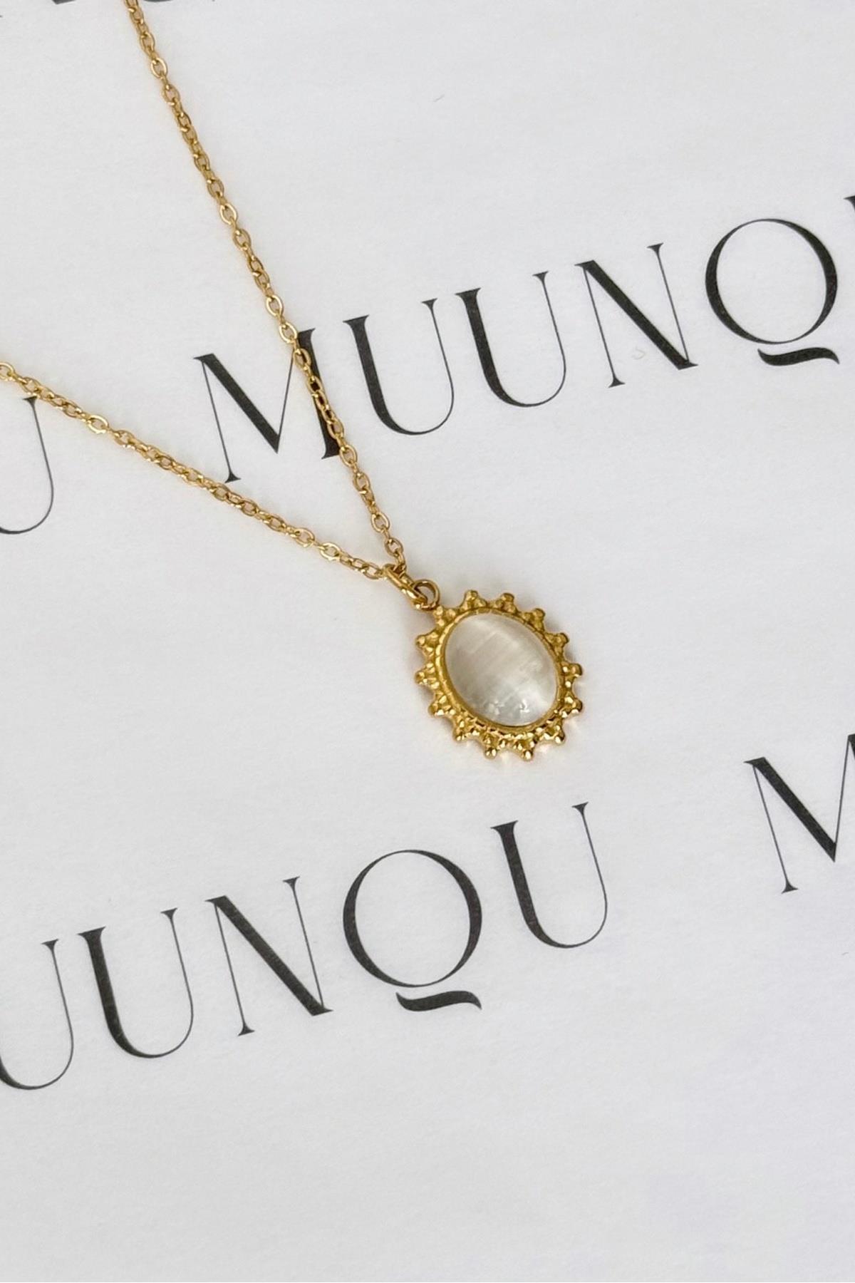Gold Çelik Bej Taşlı Oval Motifli Vintage Kolye