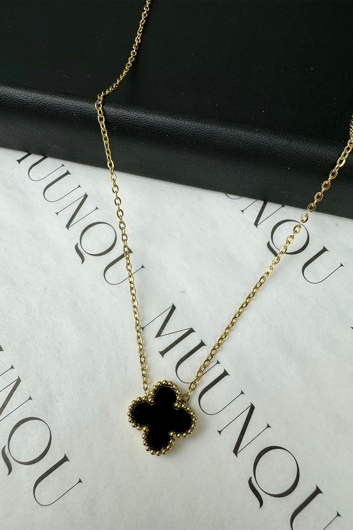 Gold Siyah VC Model Yonca Kolye
