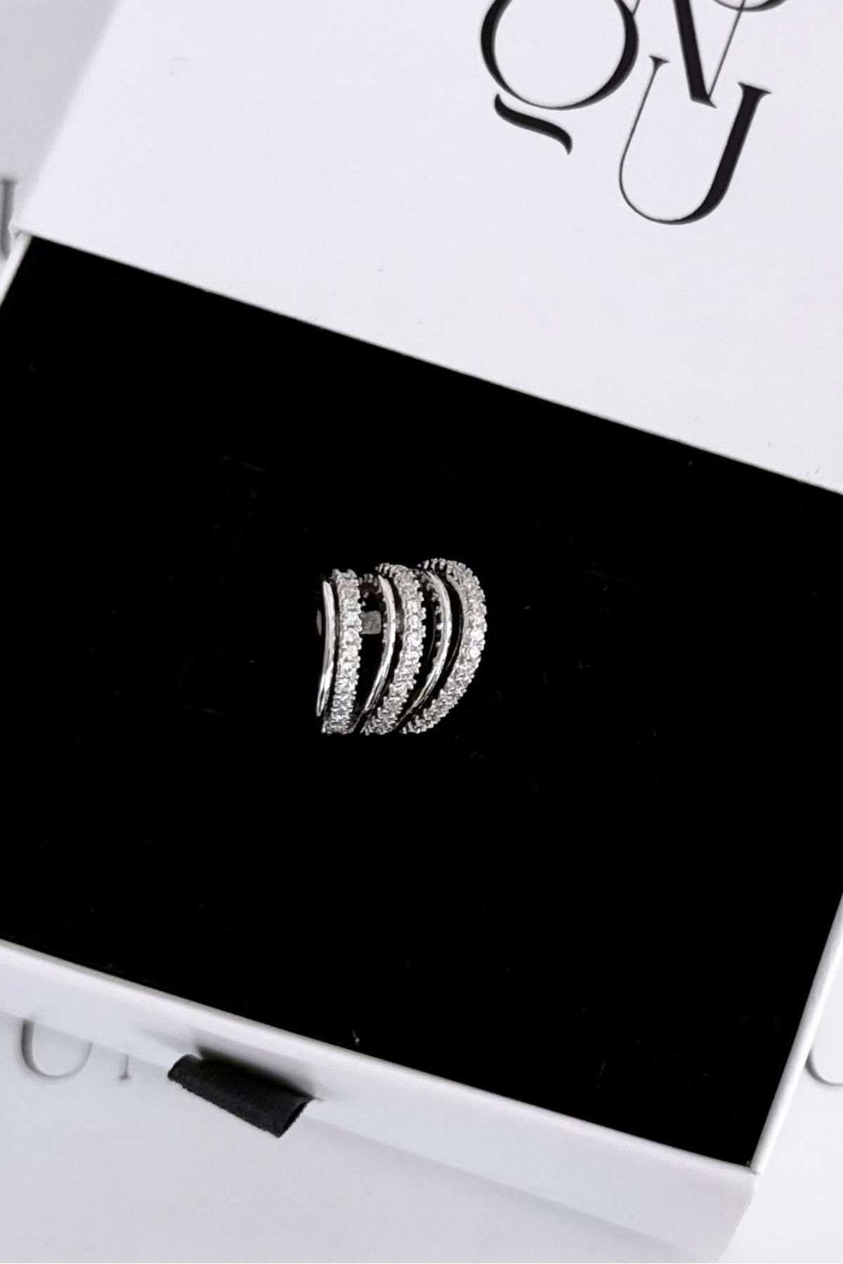 Gümüş A.K. Taşlı Üçlü Earcuff