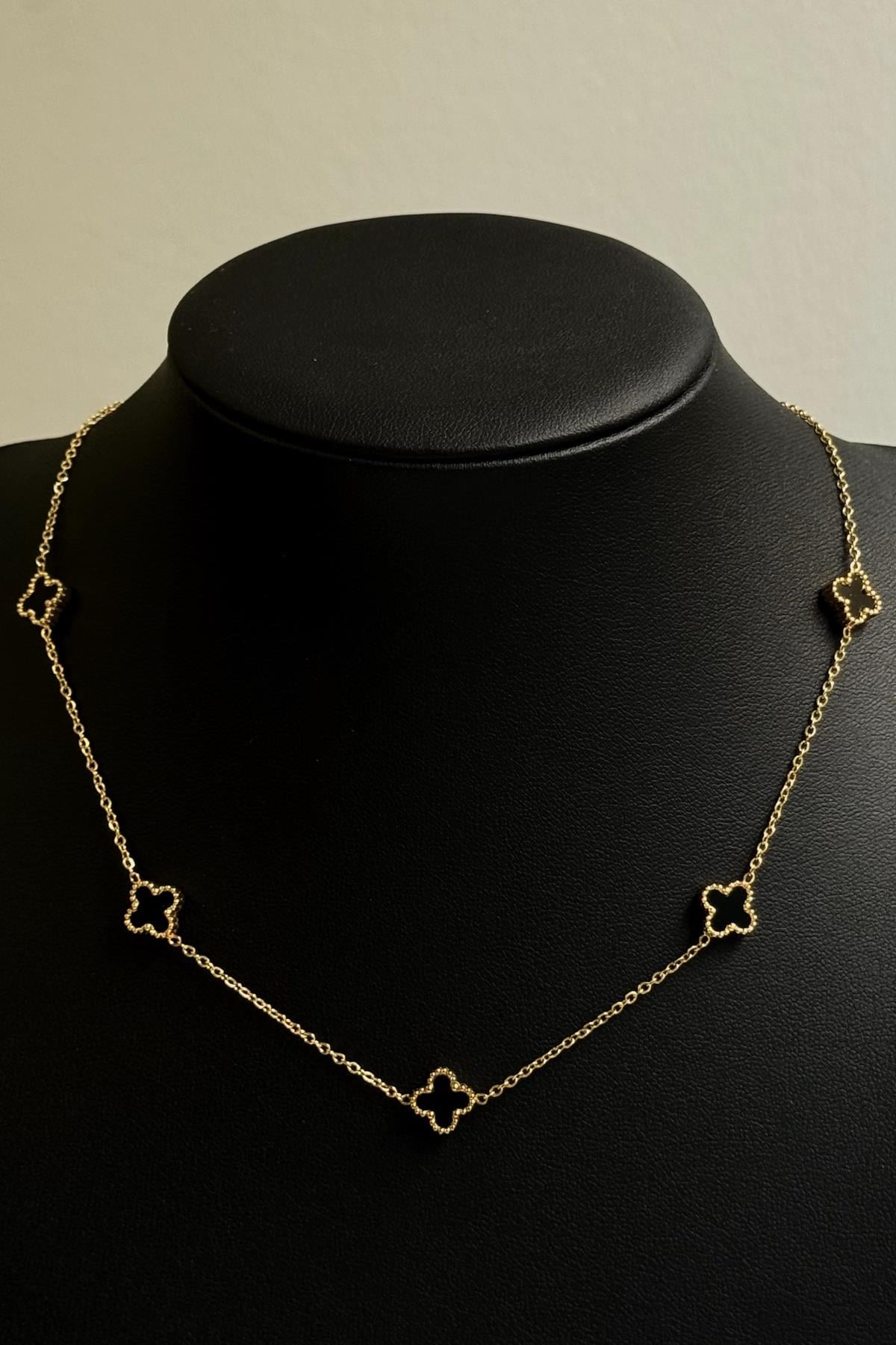 Mini Gold Siyah Çift Taraflı VC Model Yonca Kolye