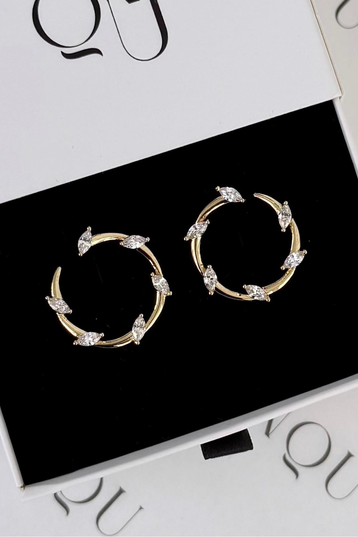 Özel A.K. Gold Oval Taşlı Yuvarlak Tasarım Küpe