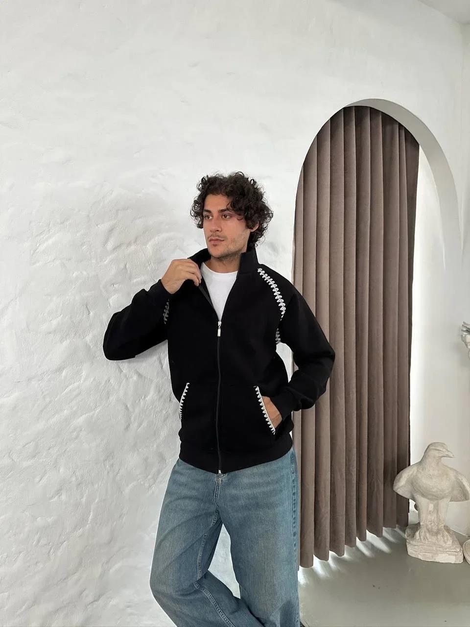 Erkek Oversize Dik Yaka Fermuarlı Sweatshirt - Zincir Nakışli Kanguru Cepli - Siyah