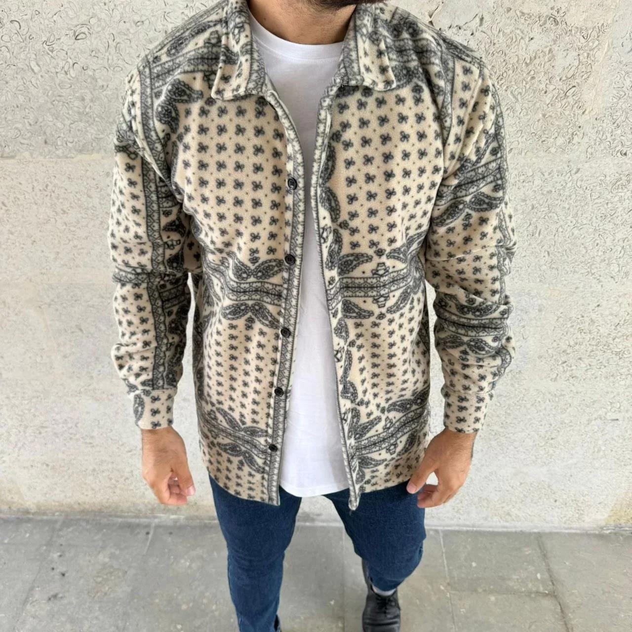 Erkek Polar Fermuarlı Sweatshirt – Kapüşonsuz, Cepli, Yumuşak Dokulu, Oversize Rahat Kalıp, Kışlık Sıcak Tutan Fermuarlı Üst - Bej