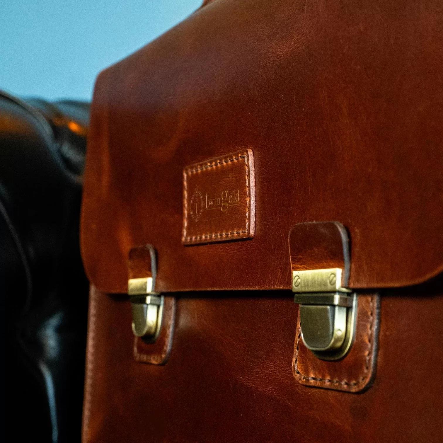 İsme Özel Evrak Çantası - Messenger Bag - %100 Deri - AC09001 - Koyu Kahverengi