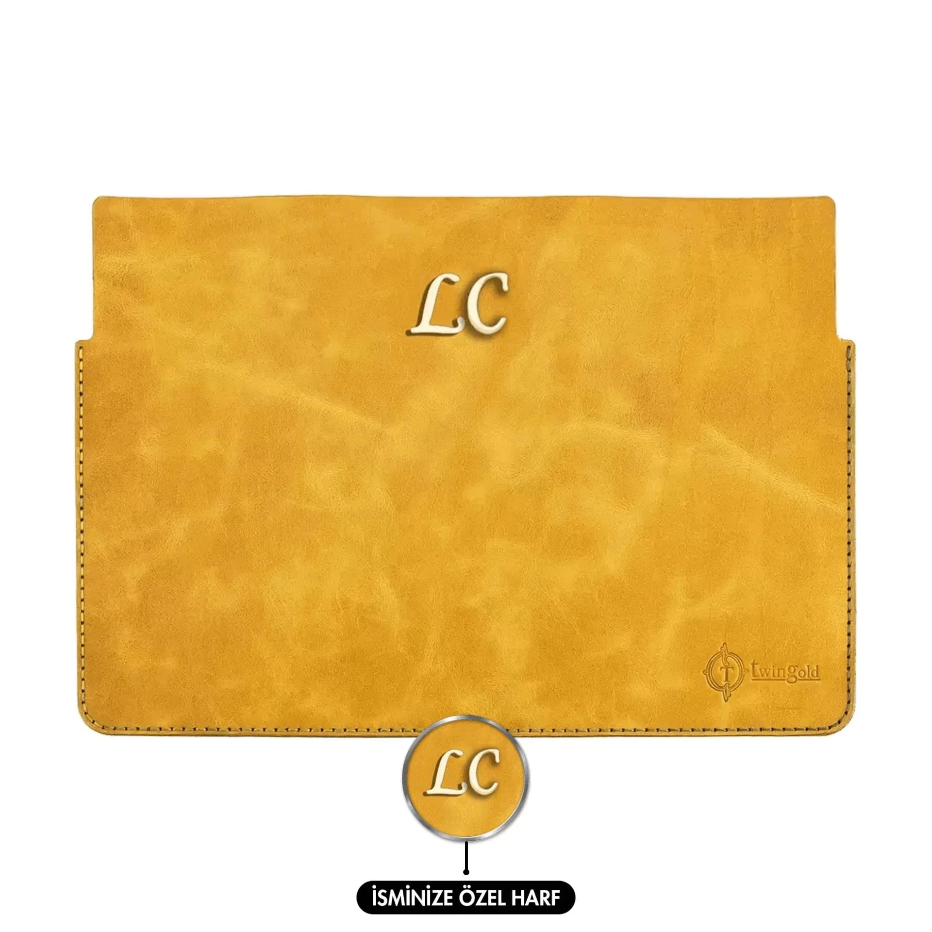 İsme Özel Macbook Kılıfı - %100 Rainbow Deri - ET02002 - Hardal Sarısı