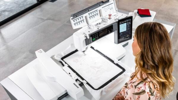 JANOME Janome Continental M17