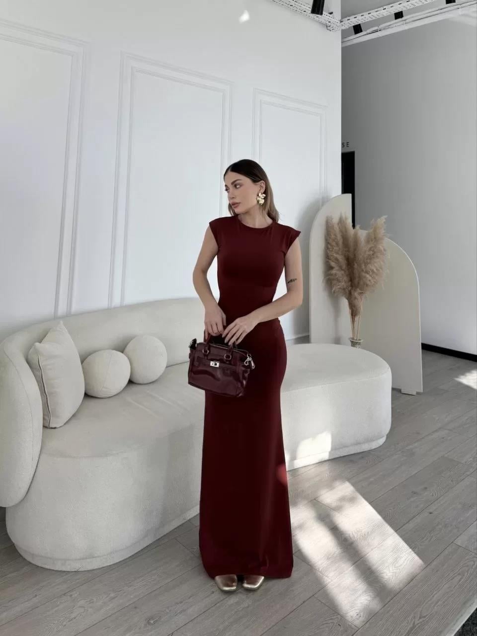 Kolsuz Uzun Likralı Elbise - Bordo