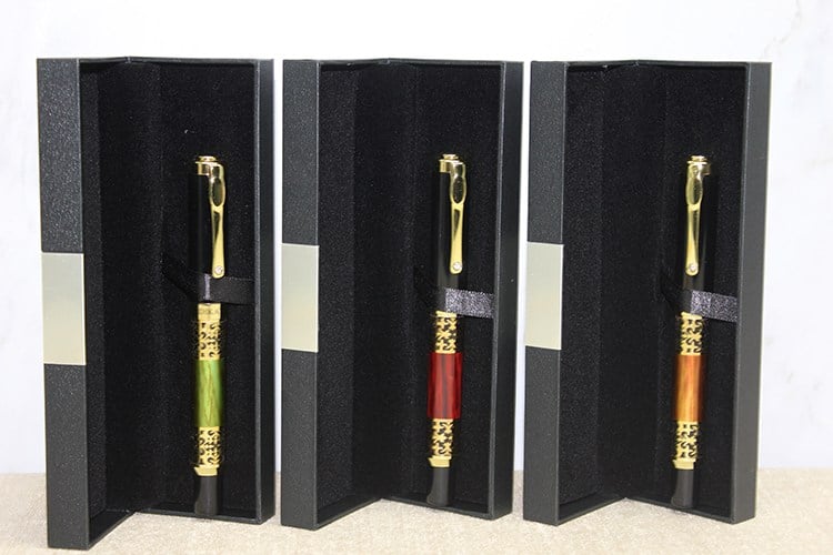 Kutulu Tekli Tükenmez Kalem Model 18