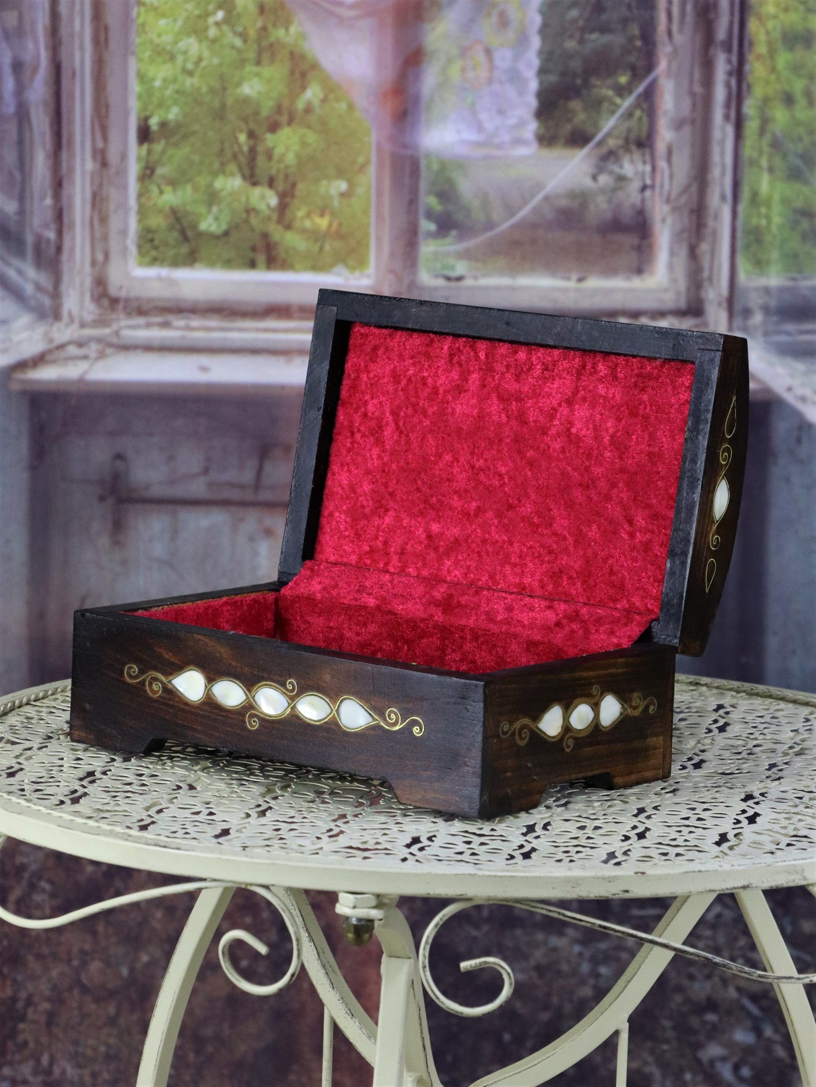 Ahşap Saklama KutularıSonay BakırcılıkAhşap Sedef İşlemeli Mücevher Takı Kutusu