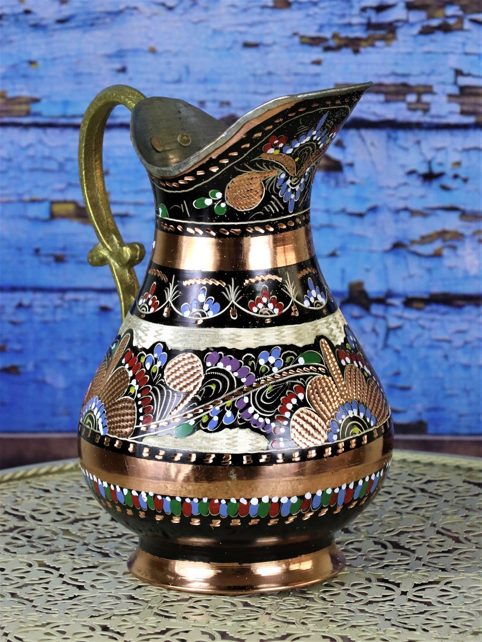 Bakır Sürahi ve MaşrabaSonay BakırcılıkGül Çiçek İşlemeli Bakır Sürahi