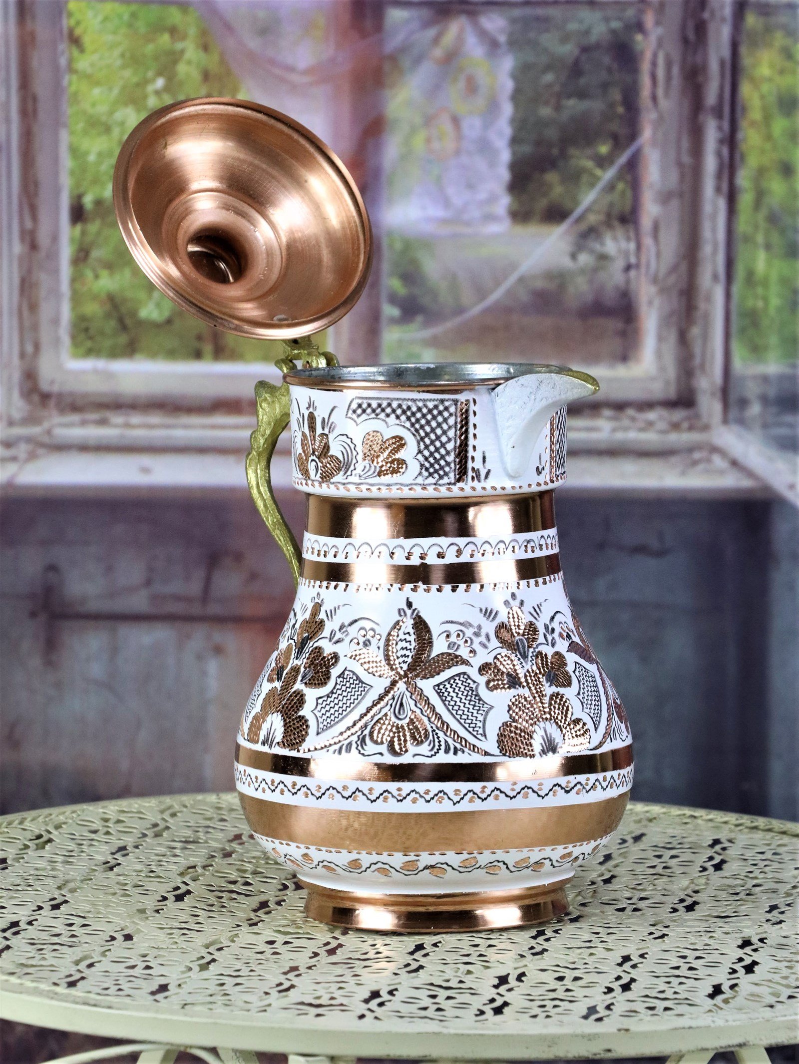Bakır SürahiSonay BakırcılıkGül Çiçek Royal Kapaklı İşlemeli Bakır Sürahi