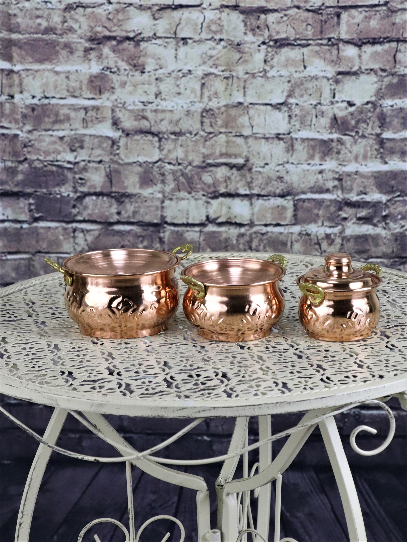 Dekoratif BakırSonay BakırcılıkÜçlü Bakır Kapaklı Güveç Tencere Biblo