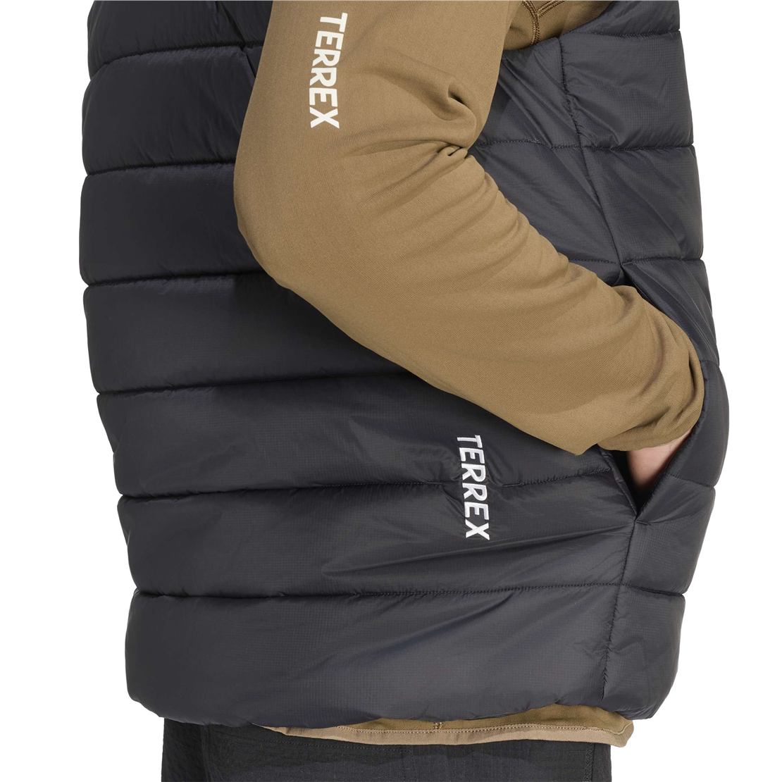 ADİDAS MT ESS PAD VEST BOŞ Modeli ERKEK