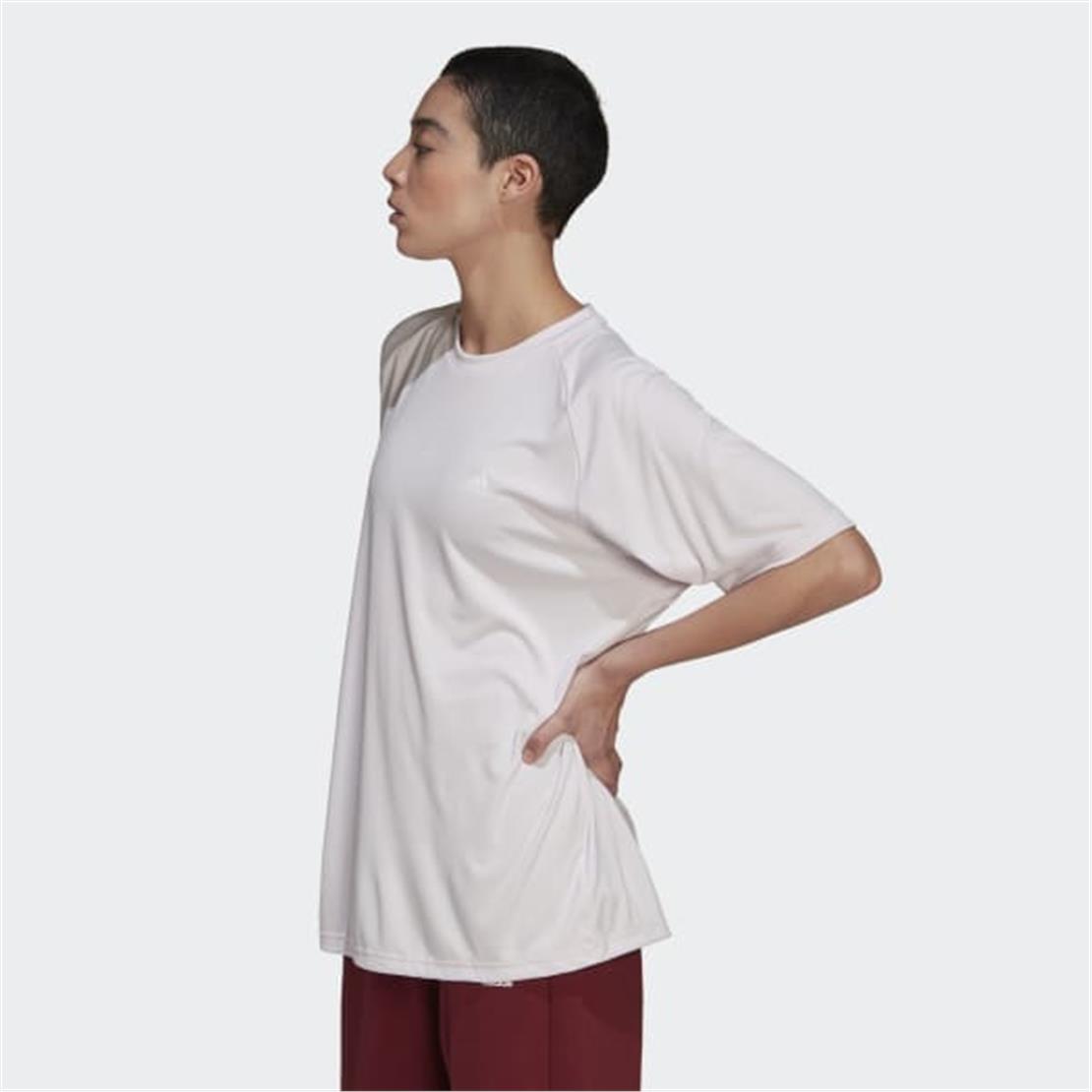 ADİDAS YOGA BOYFR TEE