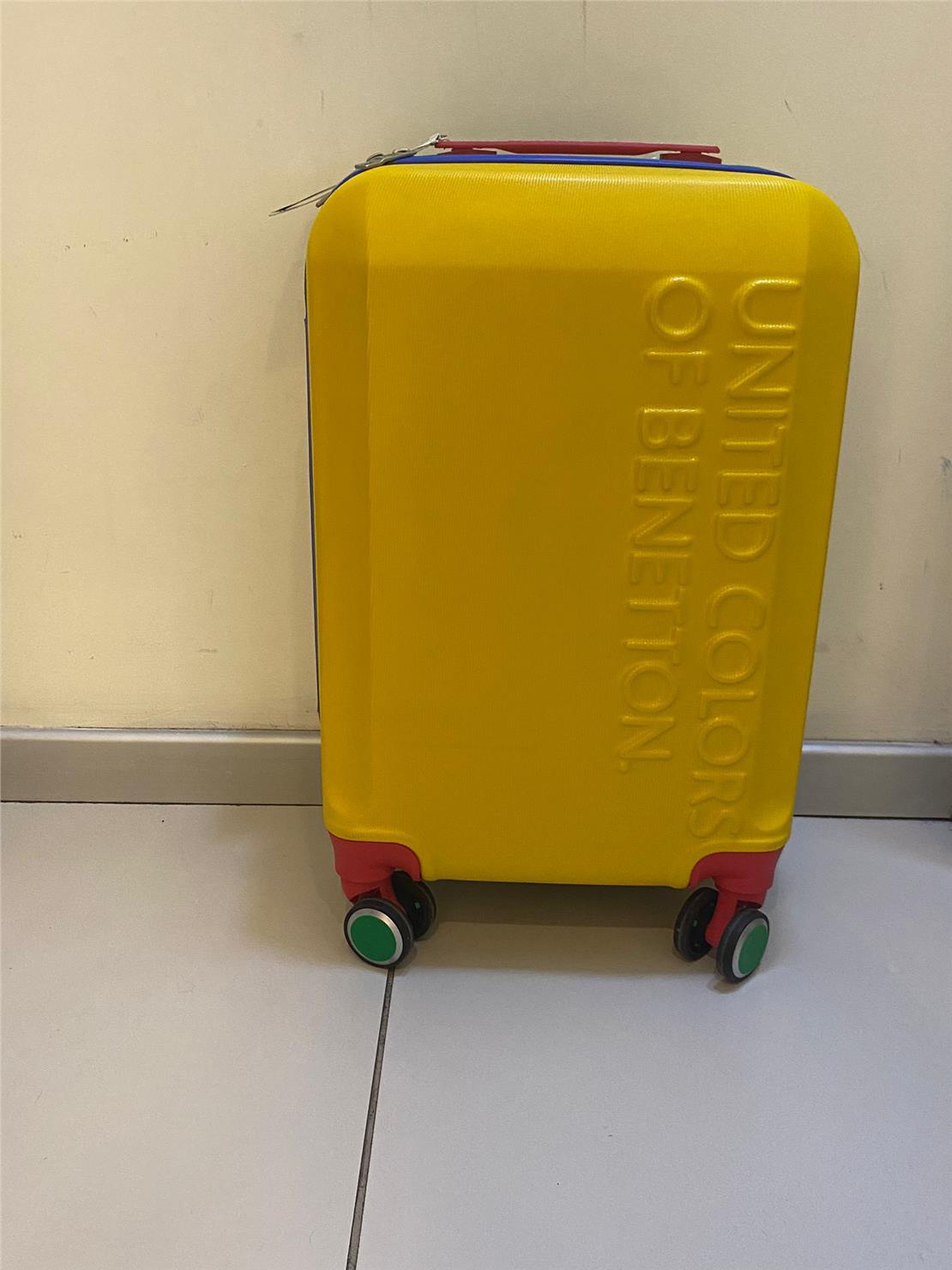BENETTON TROLLEY 50 CM SARI Çanta Cüzdan Modeli Çanta Cüzdan
