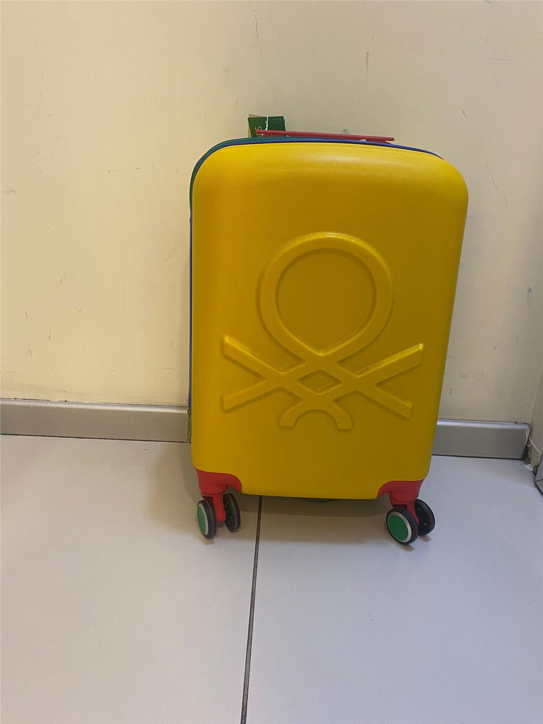 BENETTON TROLLEY 50 CM SARI Çanta Cüzdan Modeli 