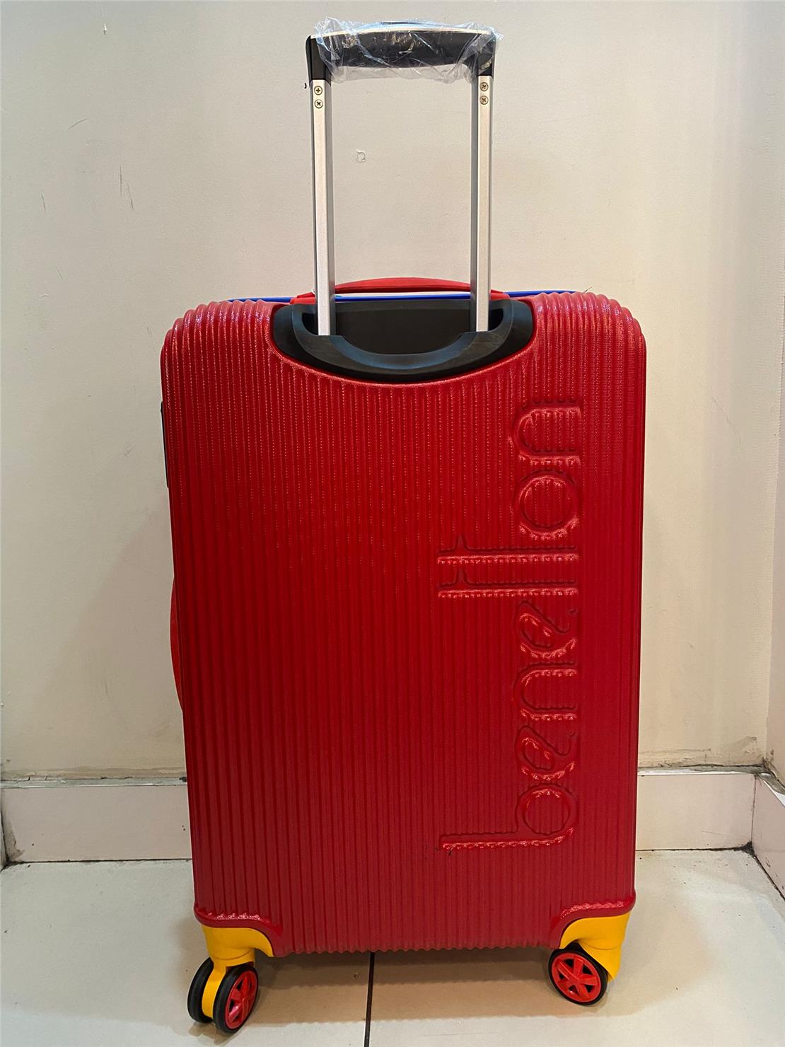 BENETTON TROLLEY 60 CM KRMZ