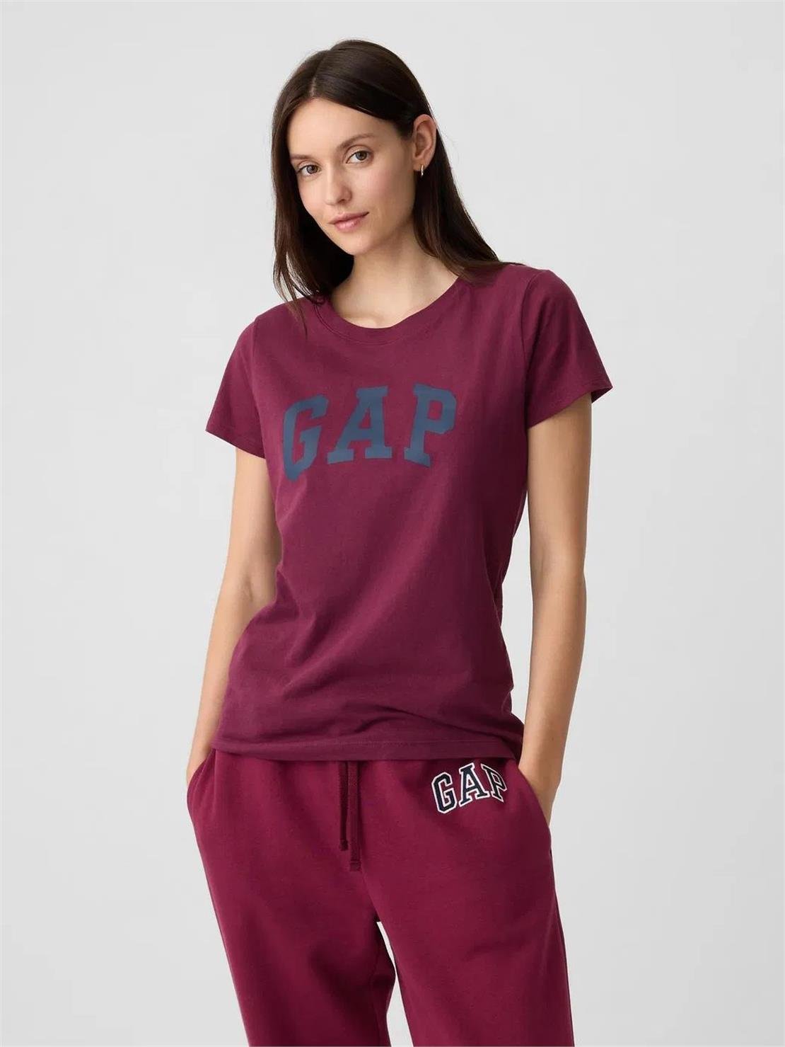 GAP V-SS LOGO CLASSIC TEE Tişört Modeli KADIN