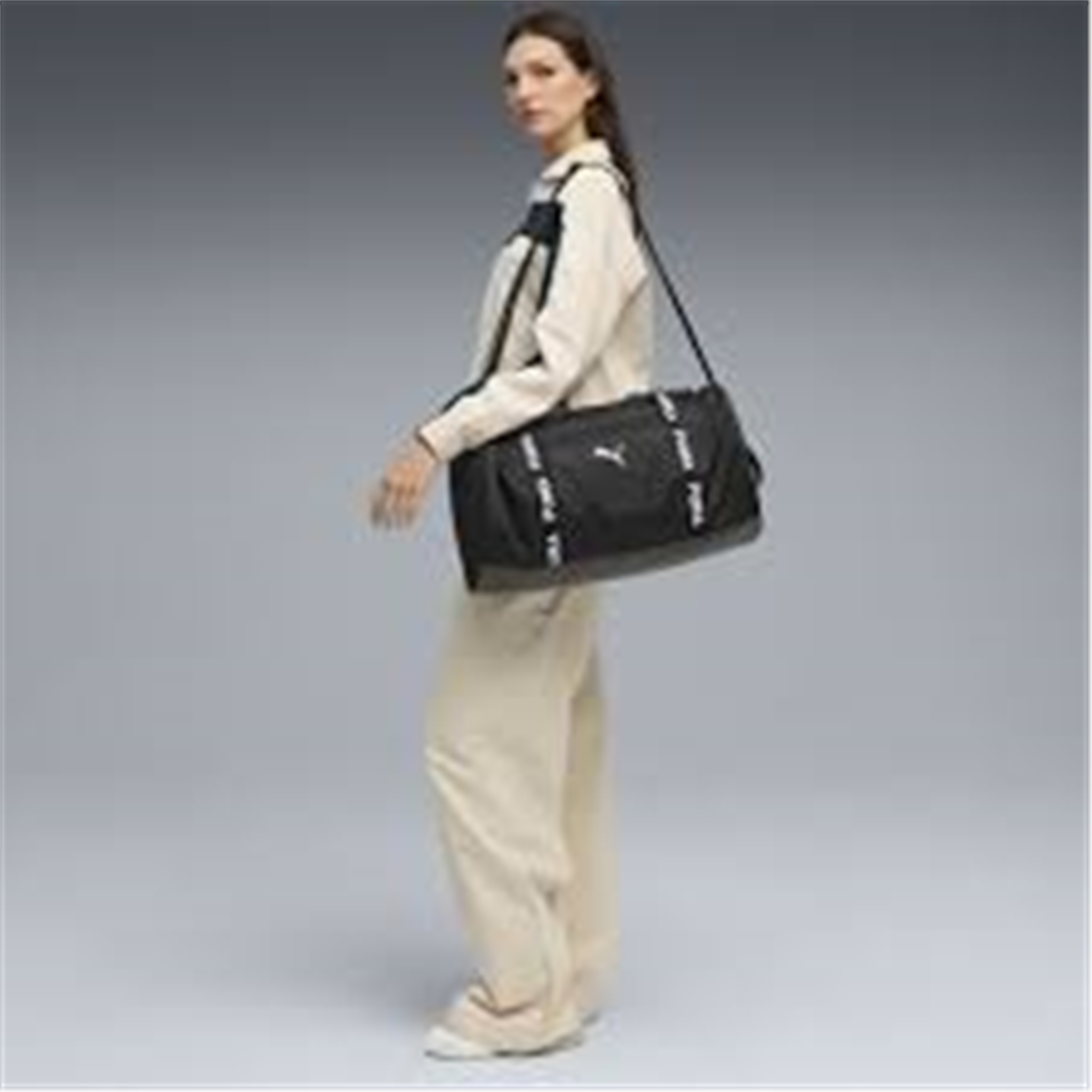 PUMA AT ESS Barrel Bag Spor Çantası Modeli KADIN