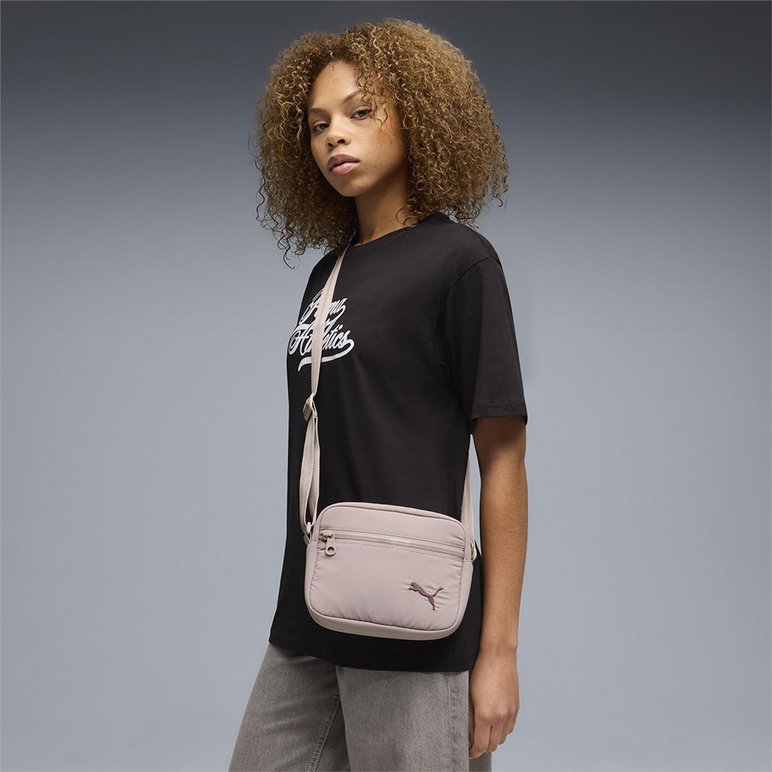 PUMA HER Crossbody Bag Postacı Çantası Modeli KADIN