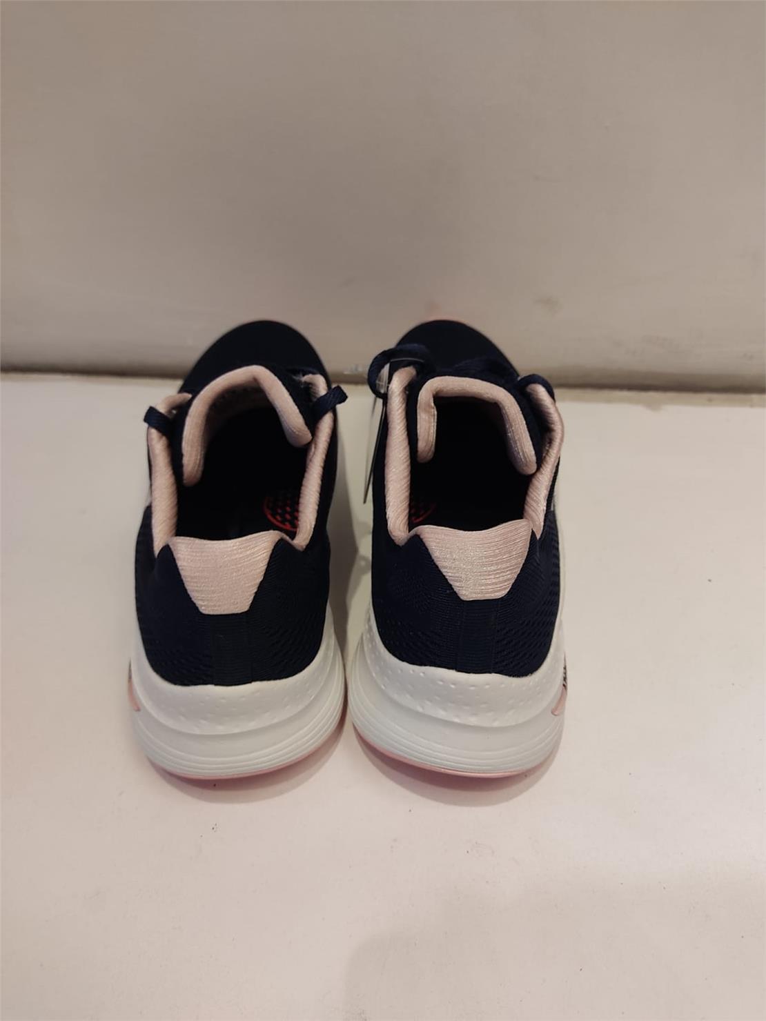 SKECHERS ARCH FIT - BIG APPEAL