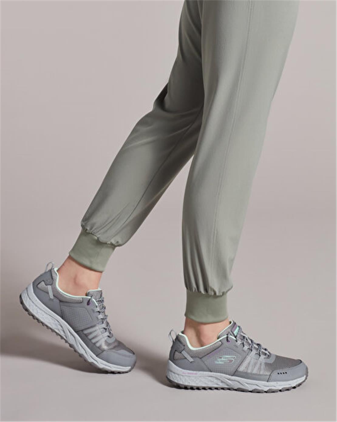SKECHERS ESCAPE PLAN