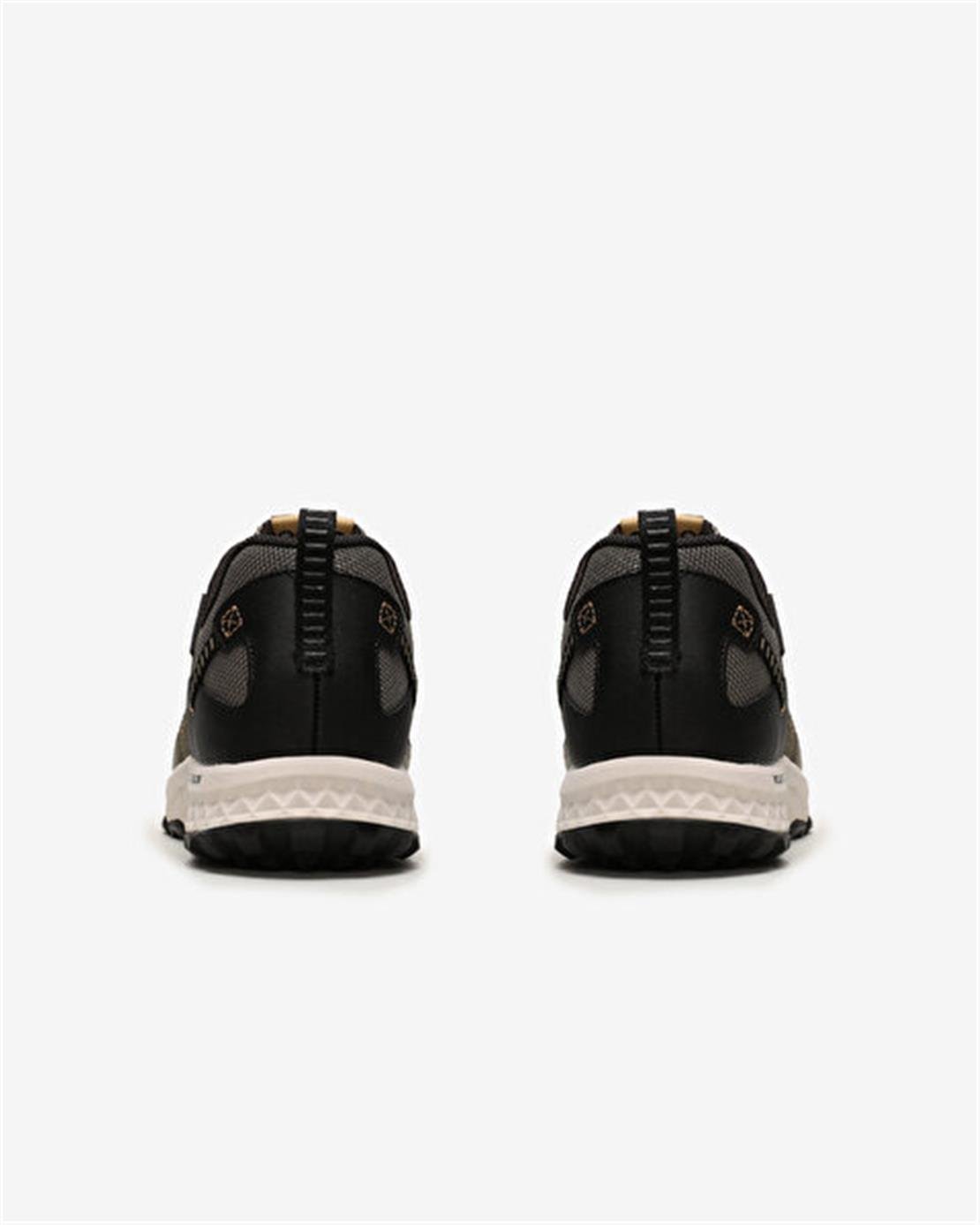 SKECHERS ESCAPE PLAN