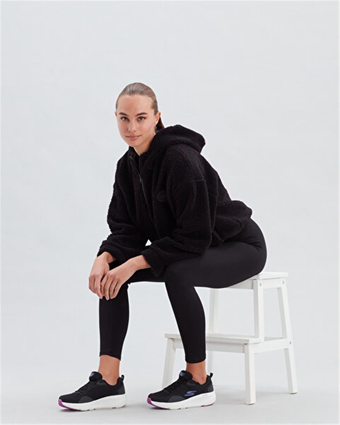 SKECHERS GO RUN ELEVATE - XYLON