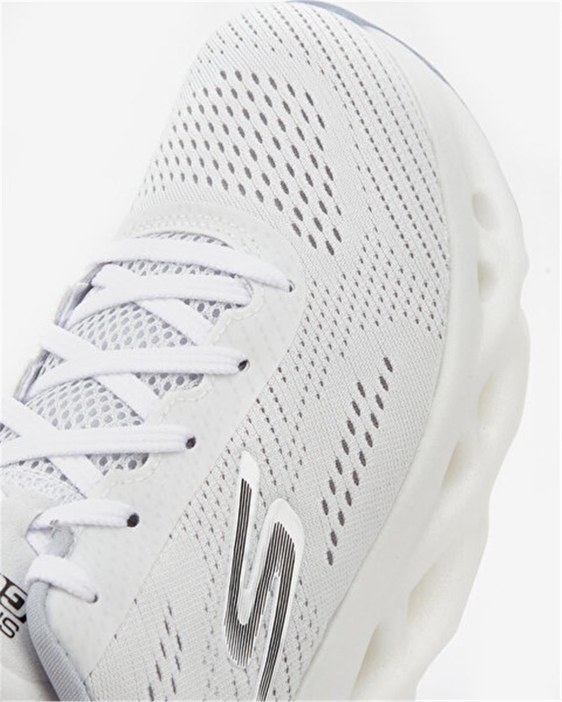 SKECHERS GO RUN SWİRL TECH