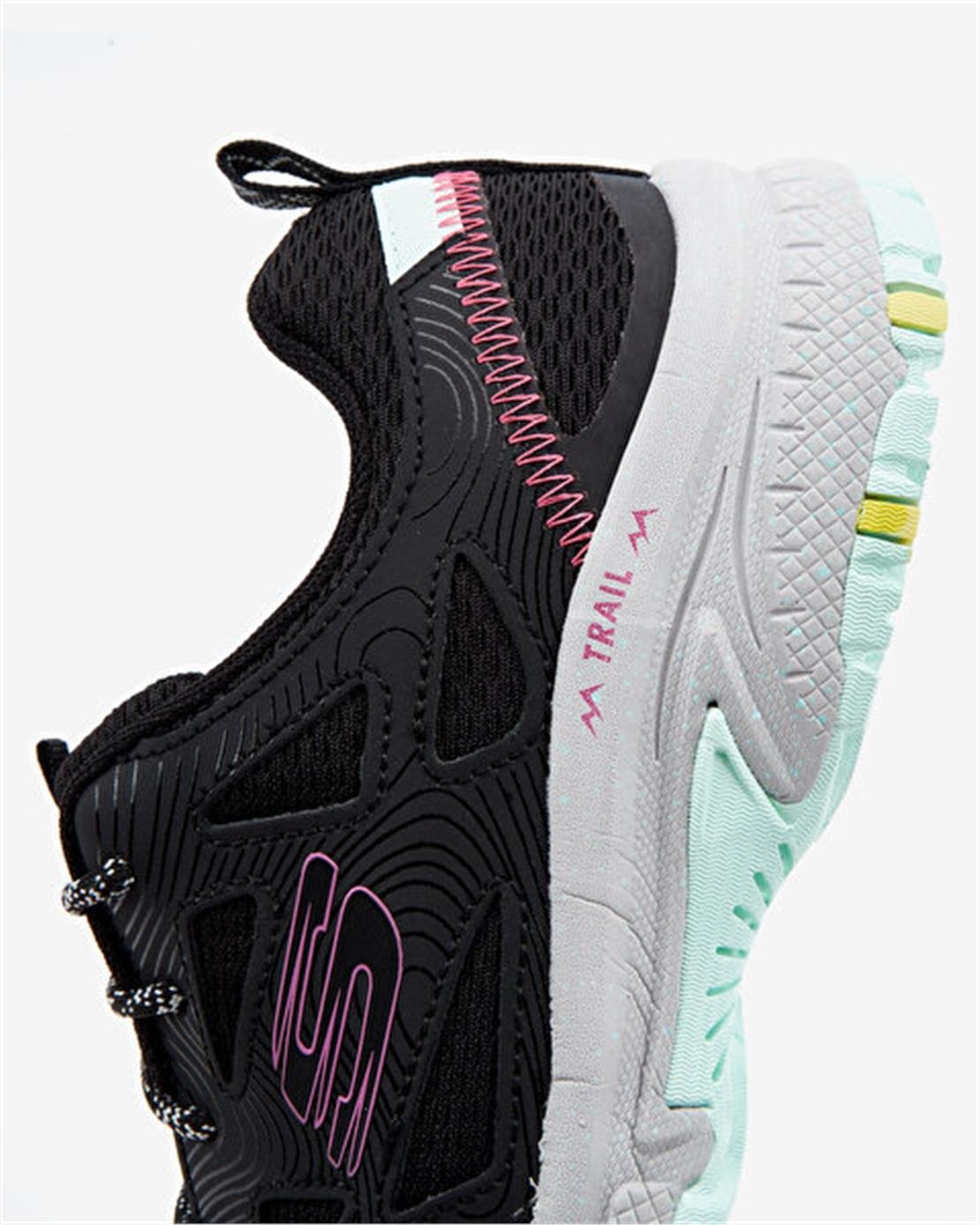 SKECHERS HİLLCREST