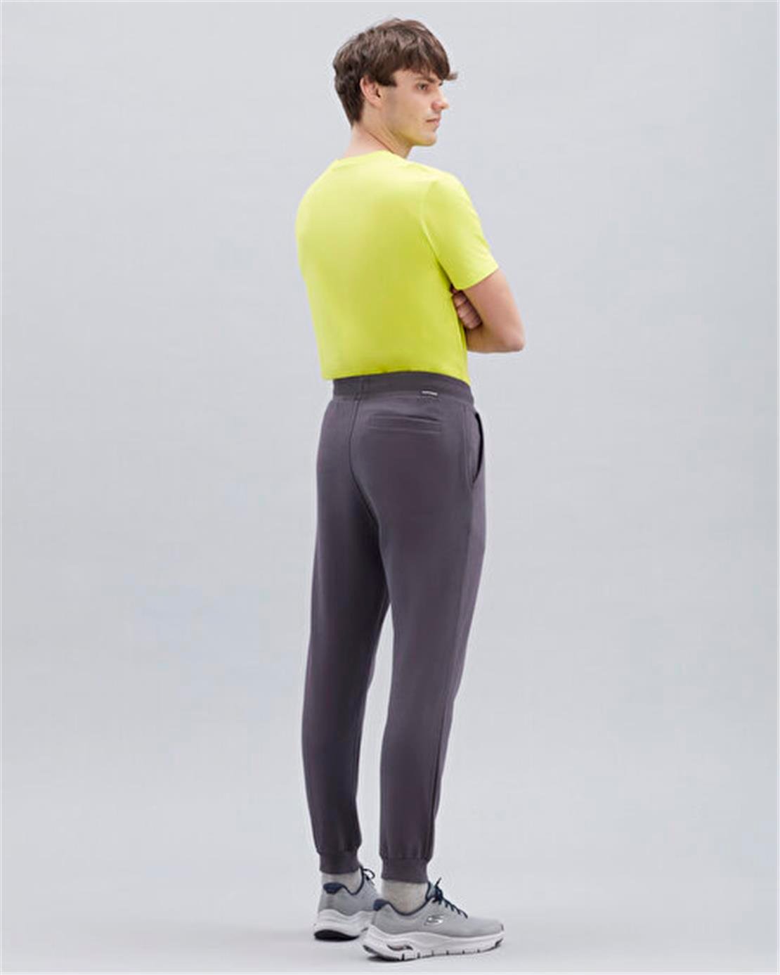 SKECHERS M New Basics Jogger Sweatpant