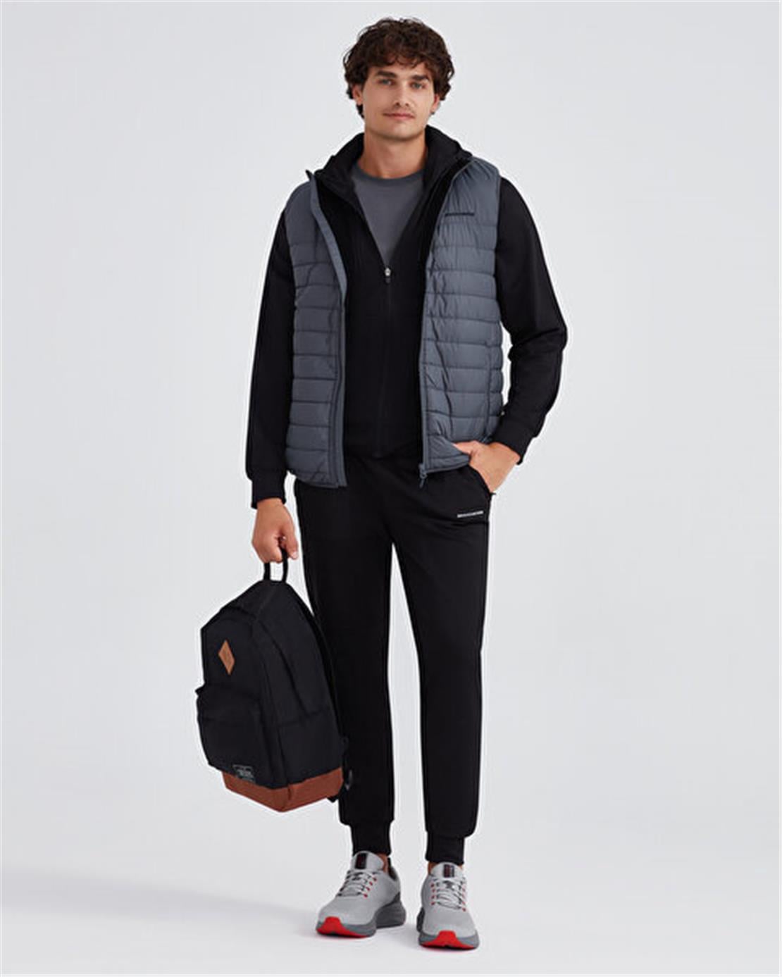 SKECHERS M Performance Coll. Suit Track Suit