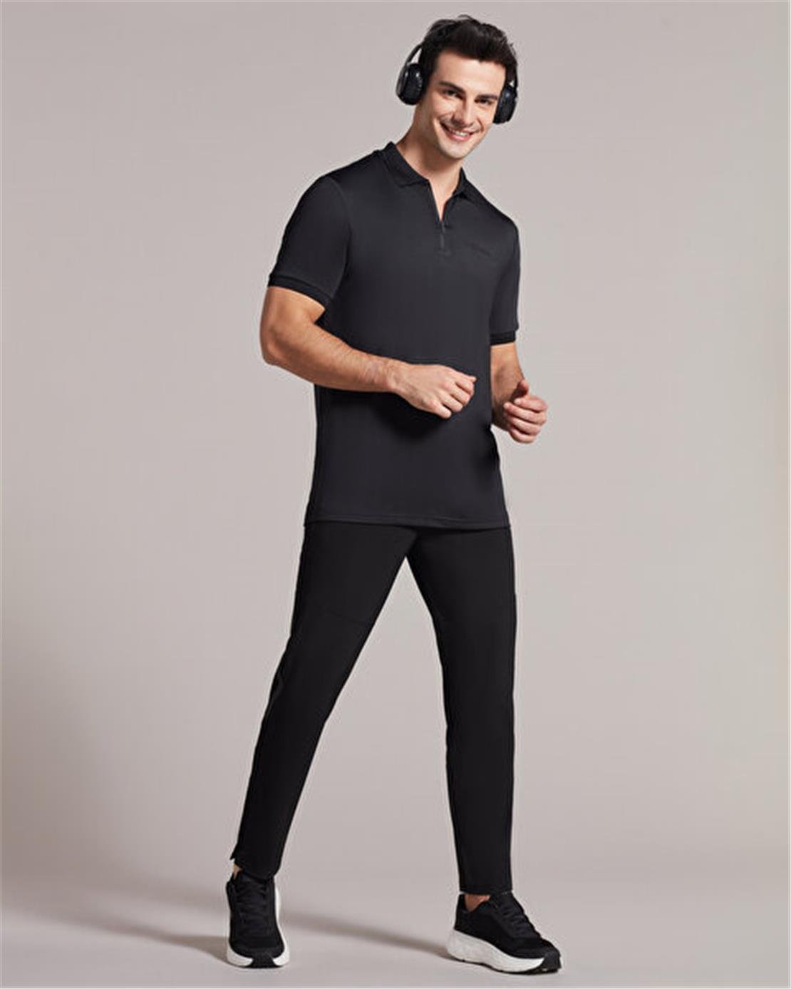 SKECHERS M Performance Coll. Zip Detailed Short Sleeve Polo