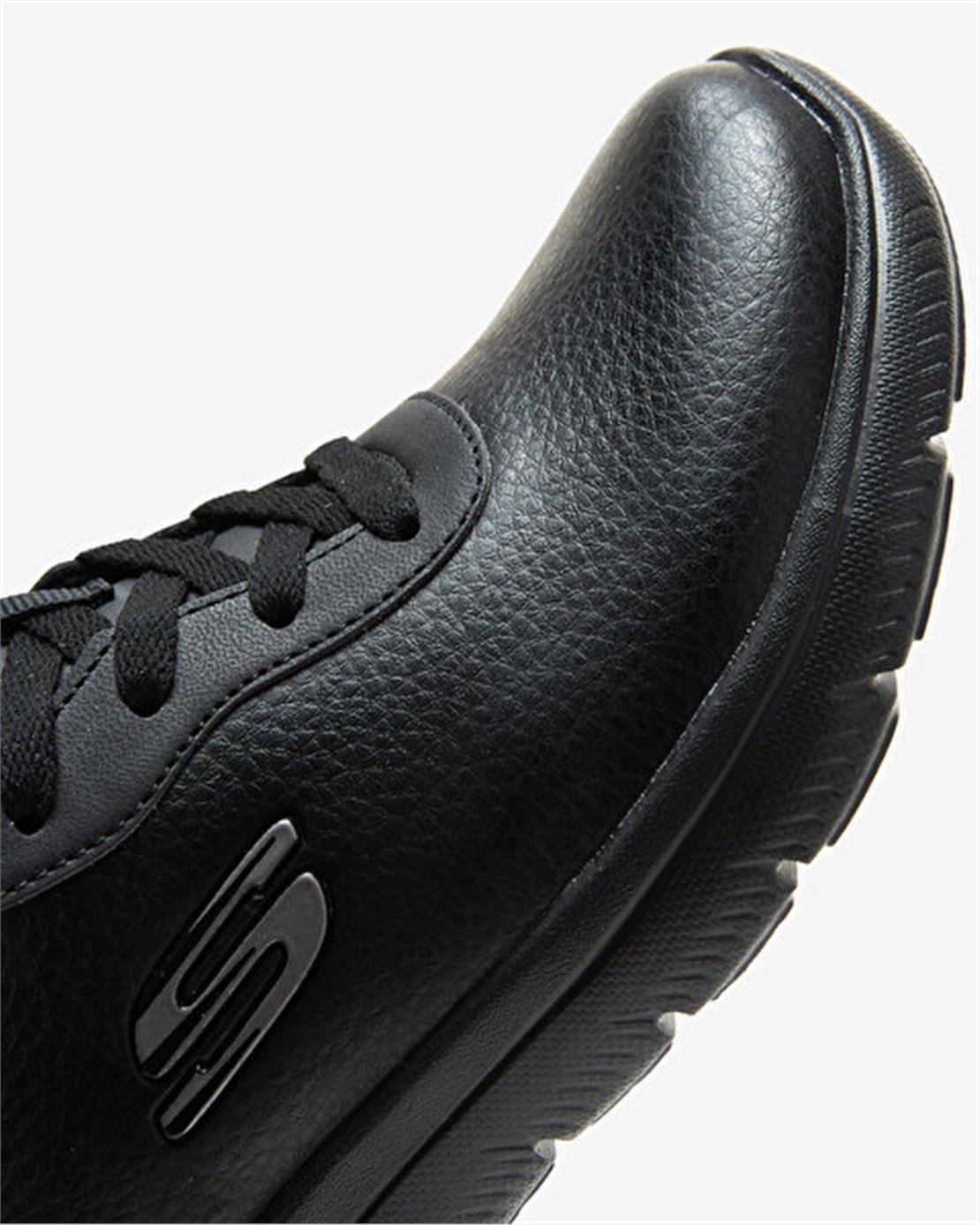 SKECHERS SUMMITS