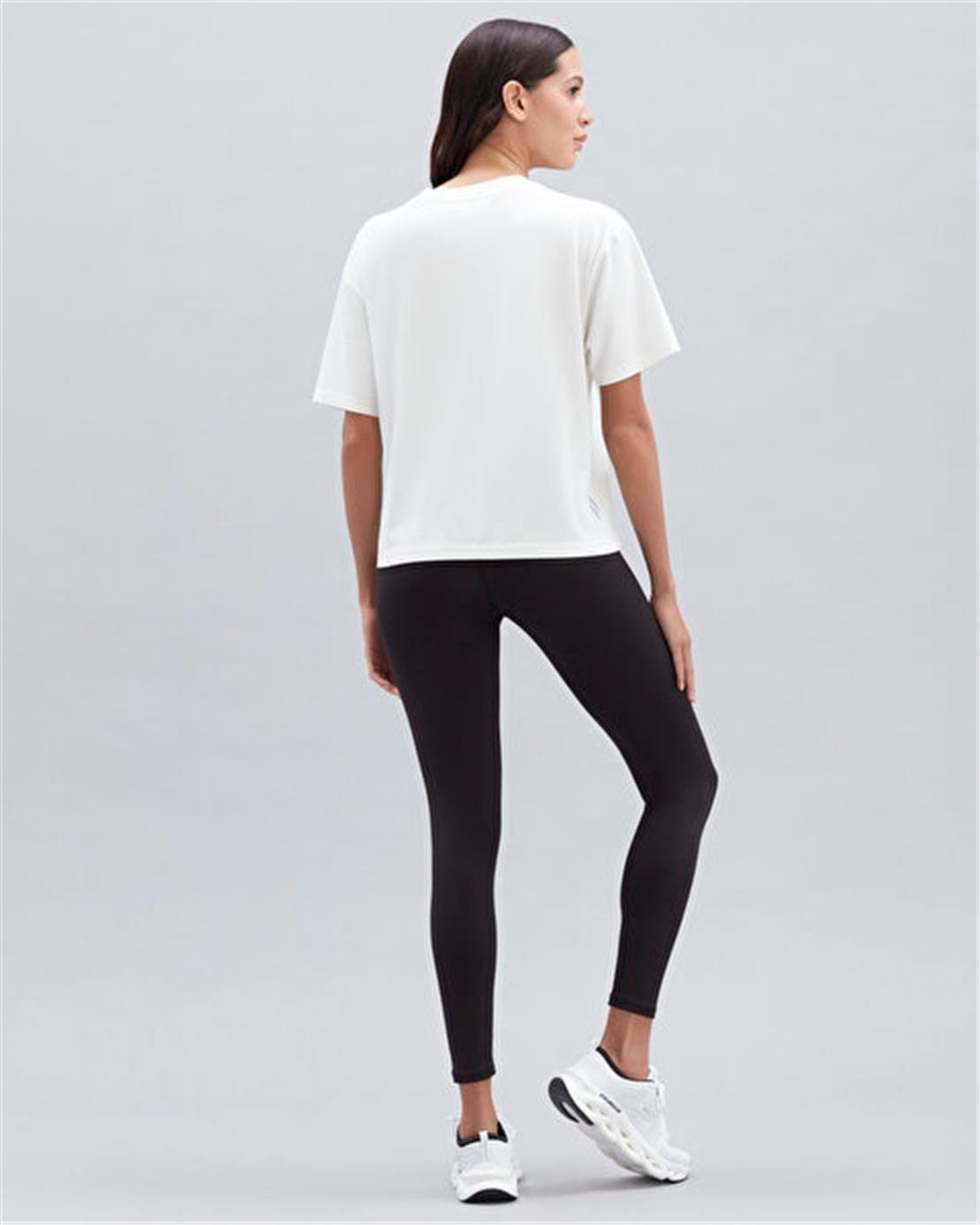 SKECHERS W Graphic Tee Shiny Logo T-Shirt