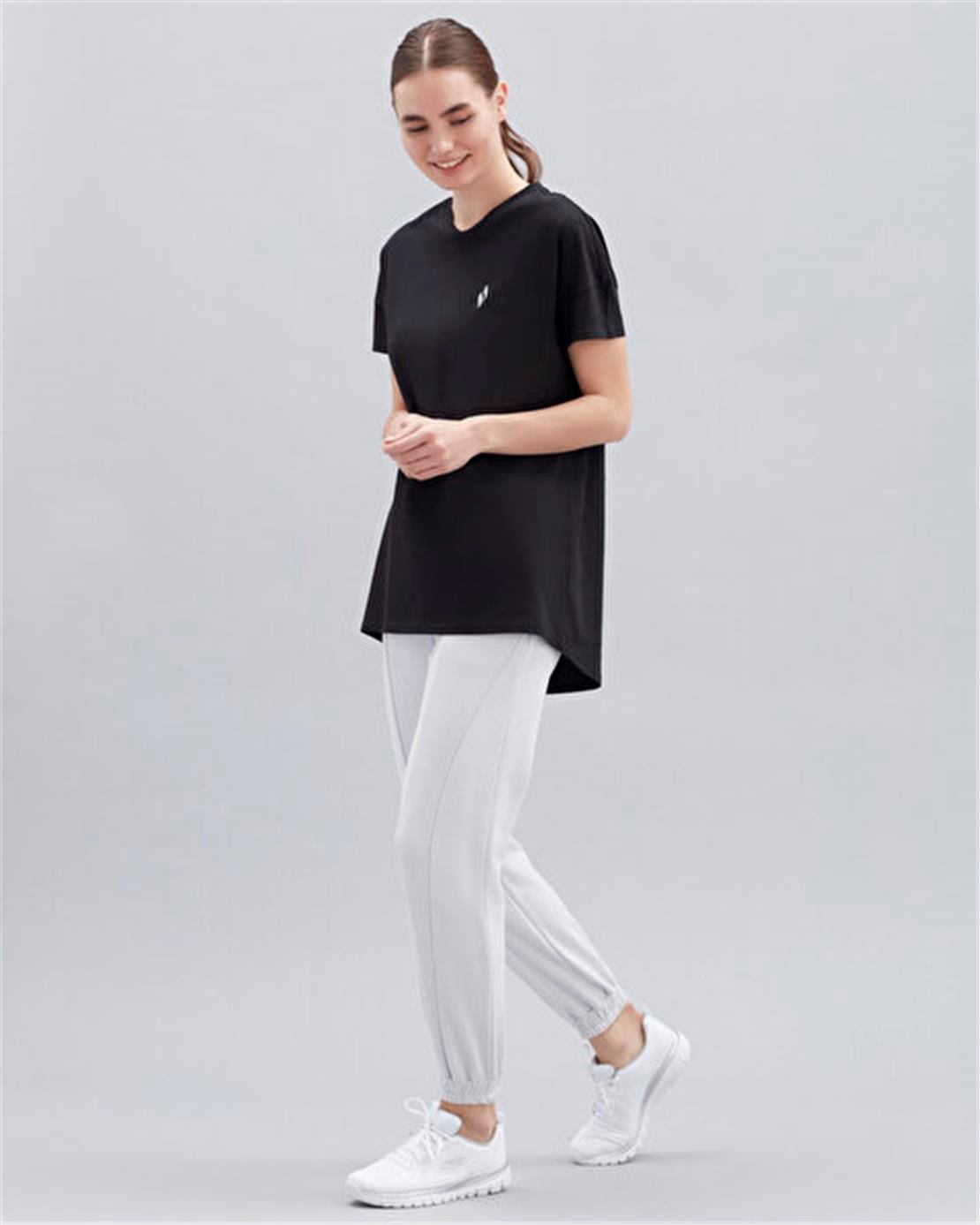 SKECHERS W Performance Tops Crew Neck T-Shirt