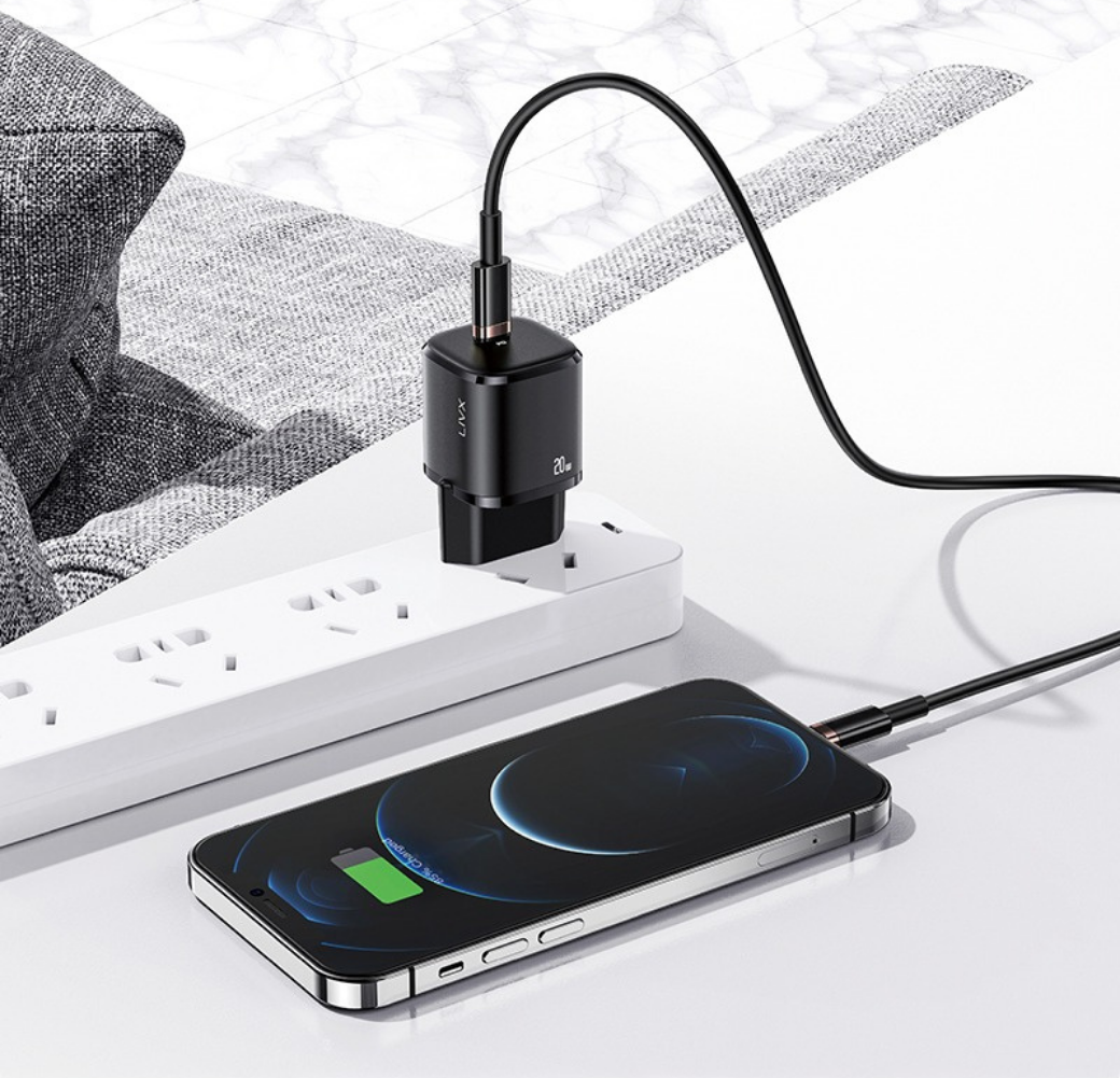 LivX Rapid 20W USB-C Mini PD Hızlı Şarj Cihazı Güç Adaptörü Siyah L23