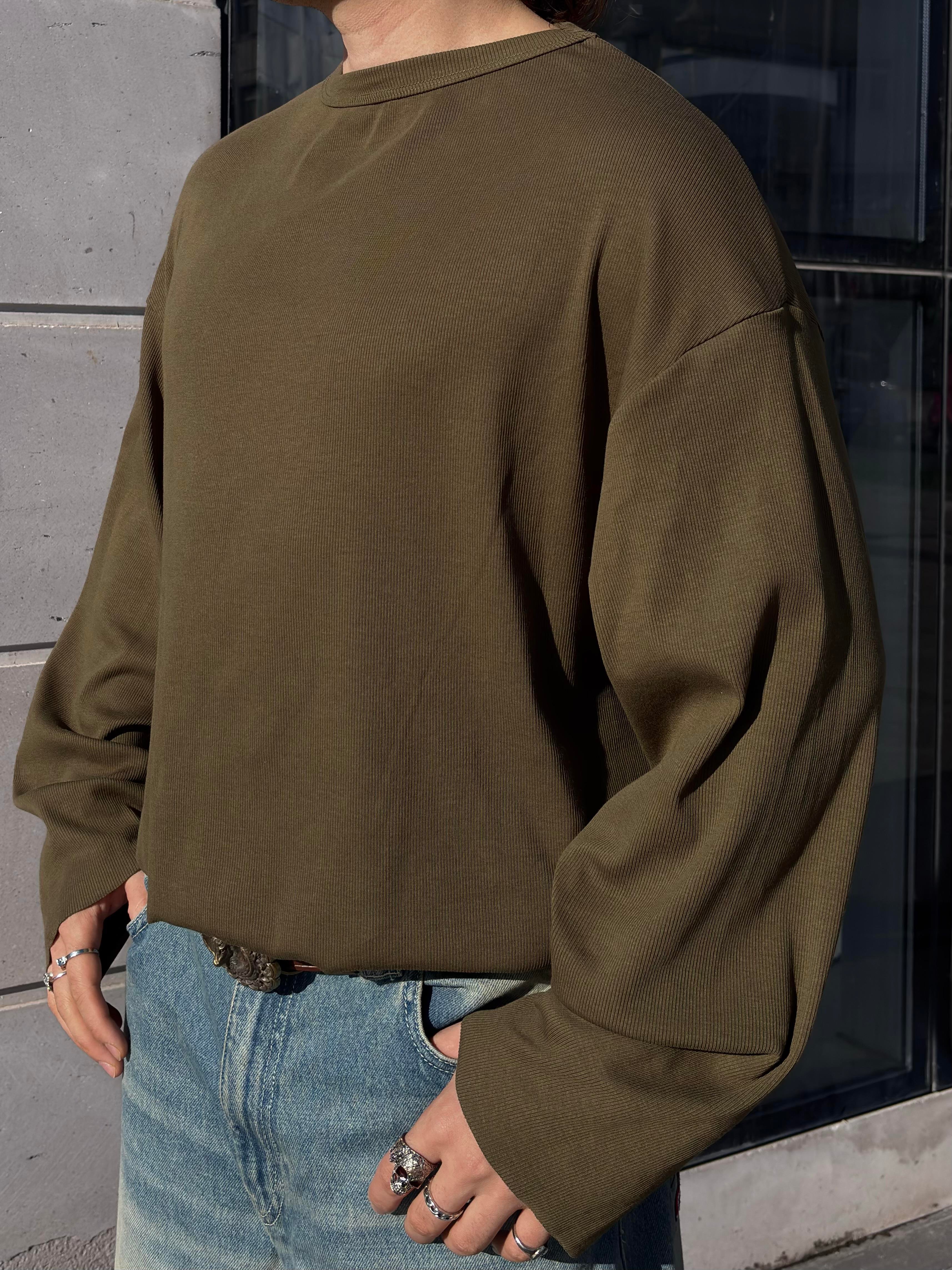  Green Boxy Fit Cut-Off Sweatshirt
