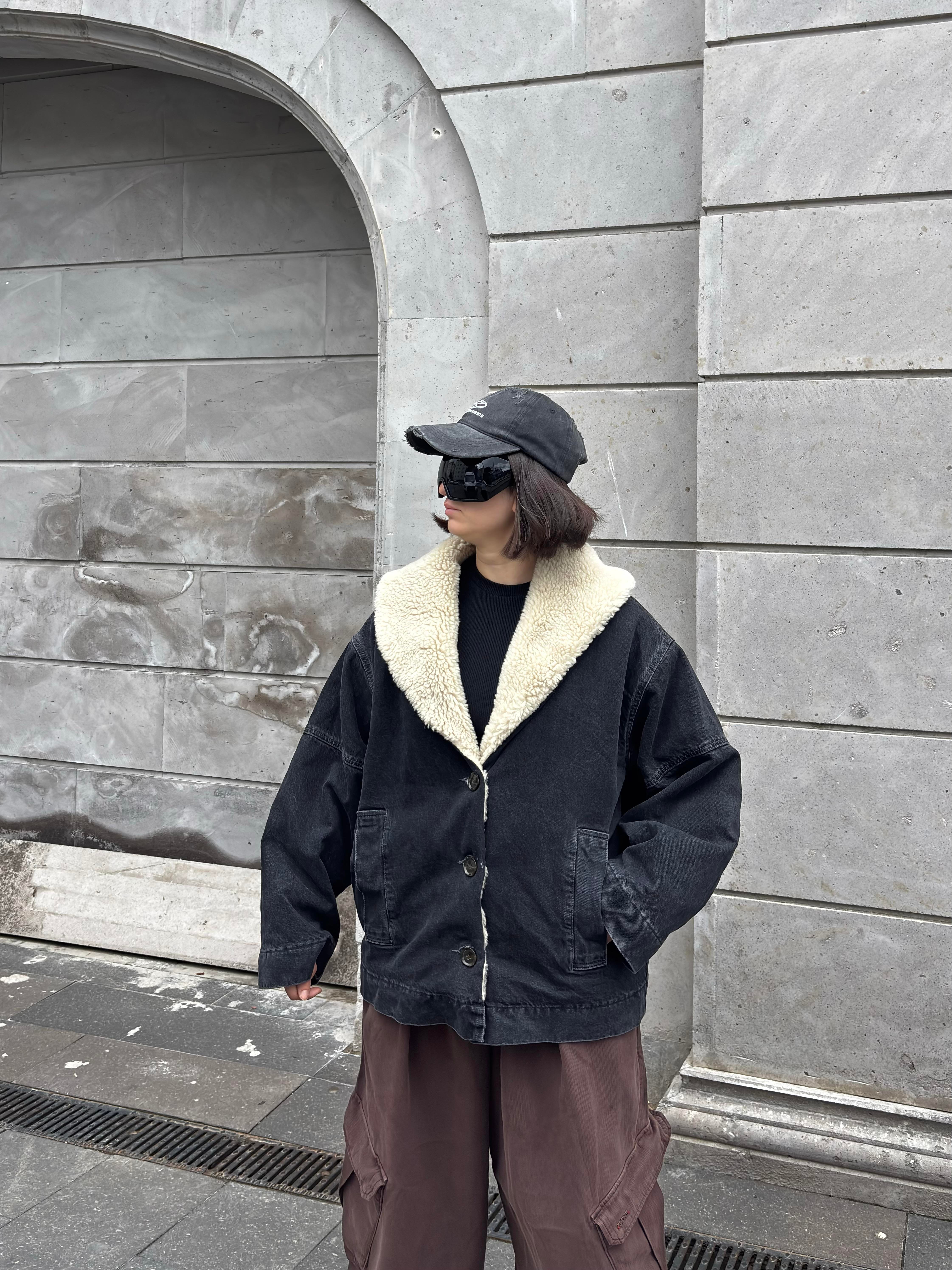 Antrasit Chuck On Borg Denim Jacket
