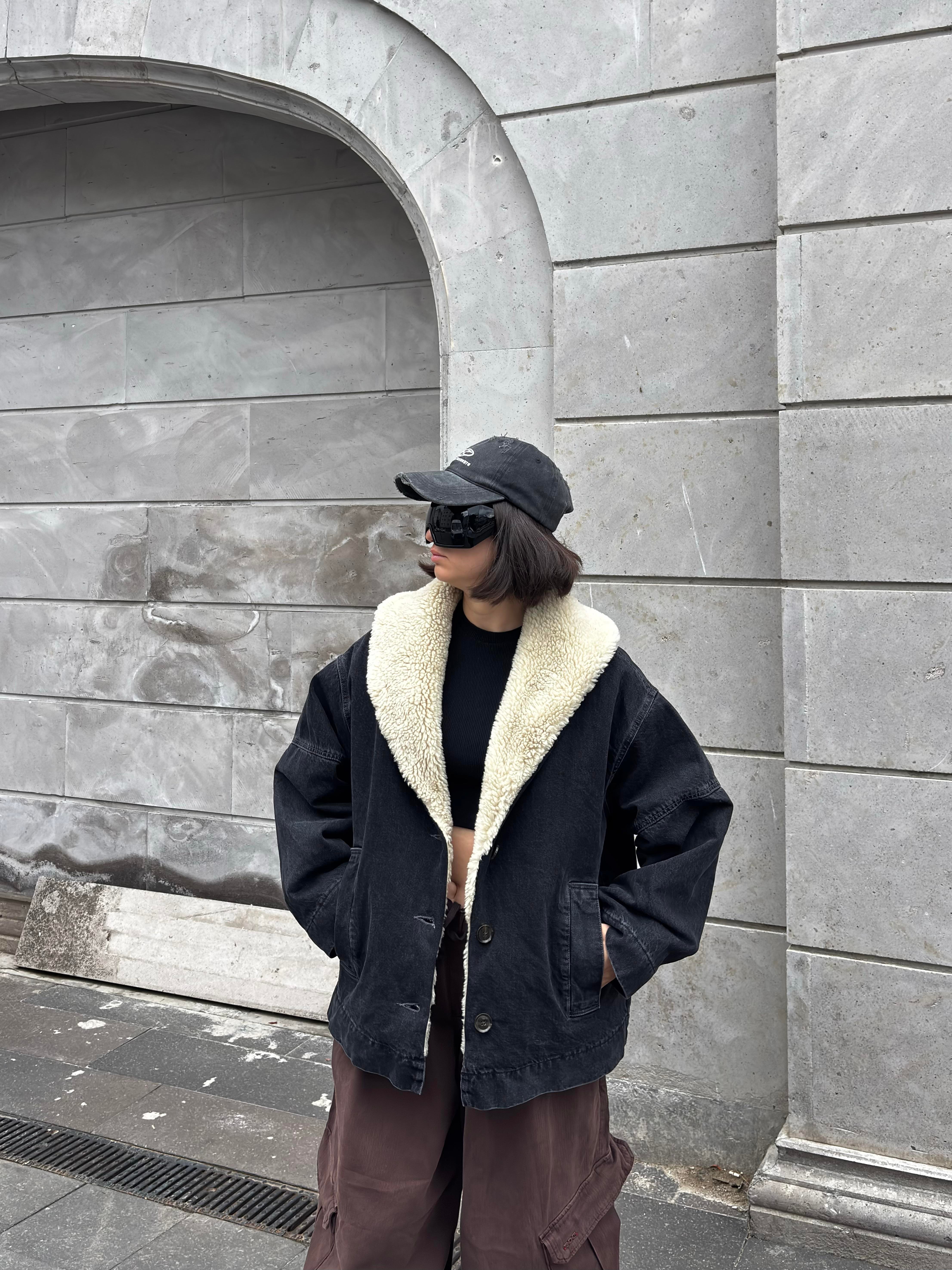 Antrasit Chuck On Borg Denim Jacket
